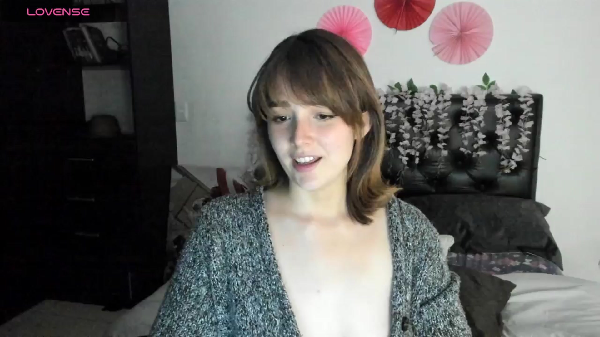 Gallery image thumbnail from sofi_garcia_'s myfreecams stream on, 03/28/2024, 05:56 image 13 of 20