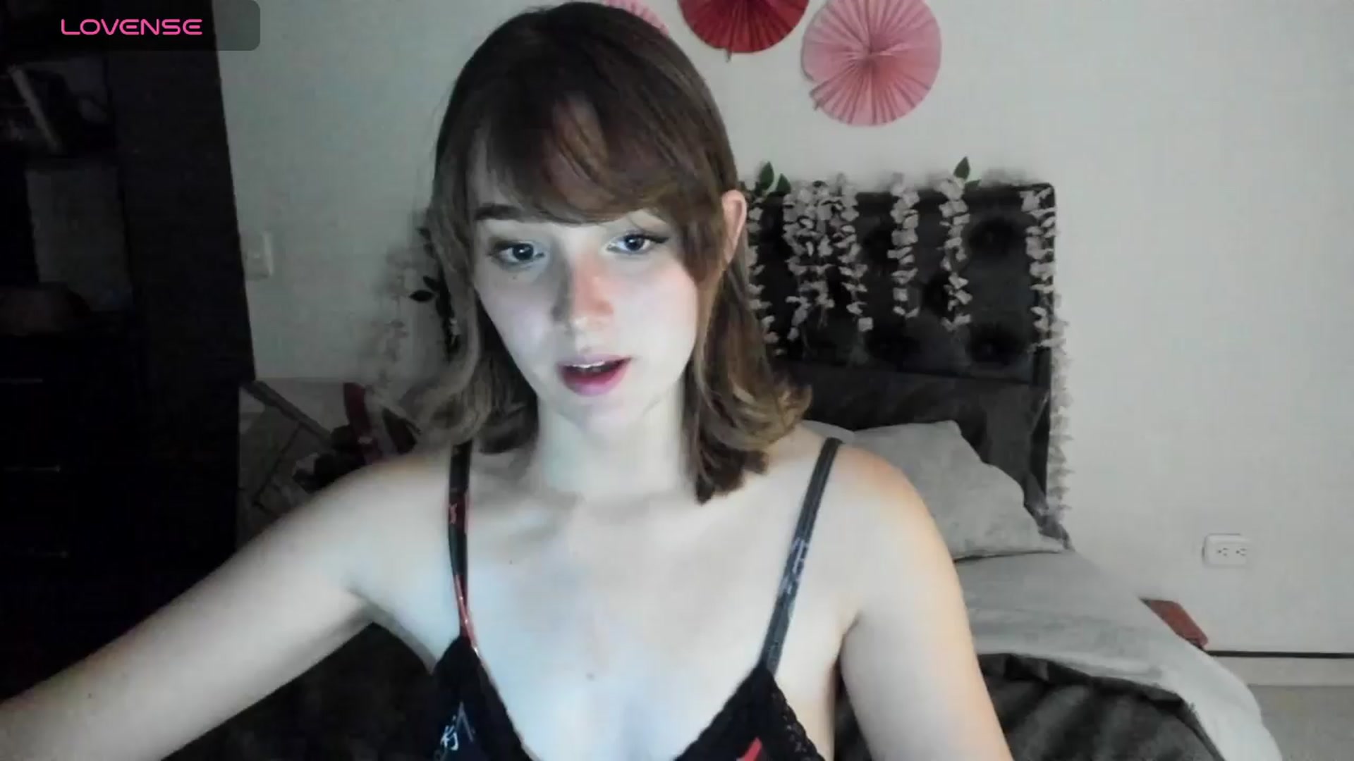 Gallery image thumbnail from sofi_garcia_'s myfreecams stream on, 03/29/2024, 04:34 image 13 of 20