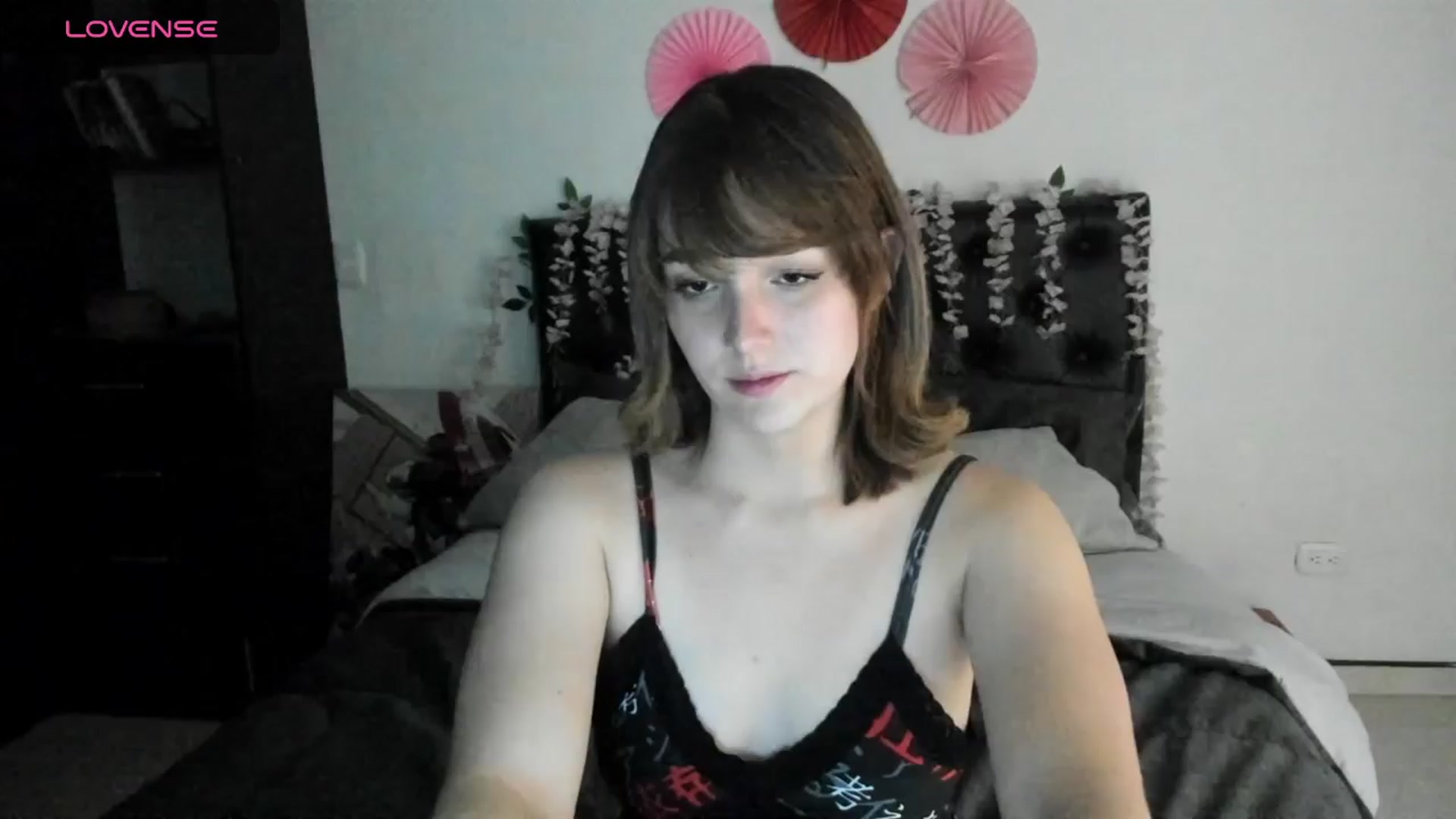 Gallery image thumbnail from sofi_garcia_'s myfreecams stream on, 03/29/2024, 04:34 image 6 of 20