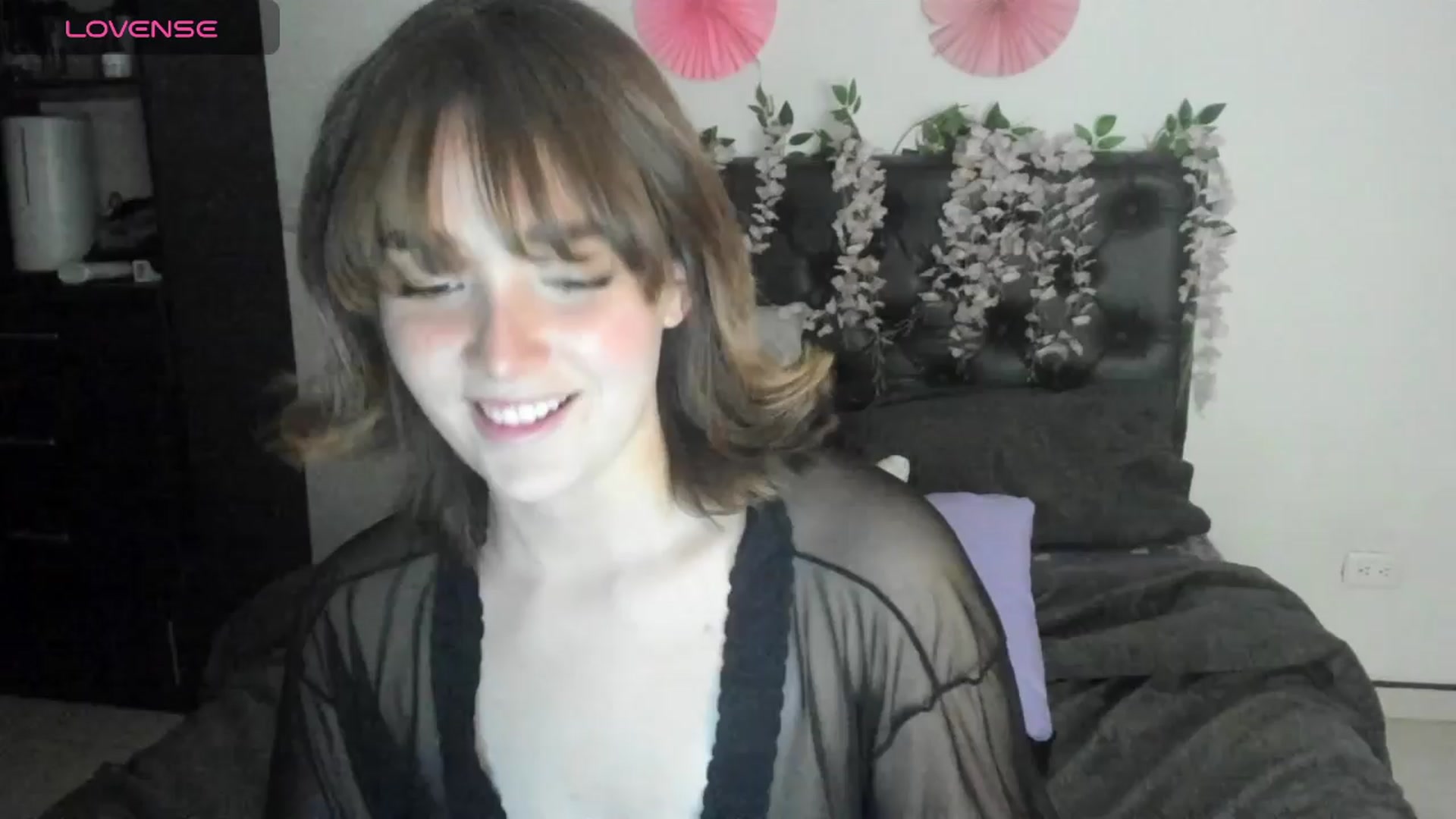 Gallery image thumbnail from sofi_garcia_'s myfreecams stream on, 04/14/2024, 05:09 image 16 of 20