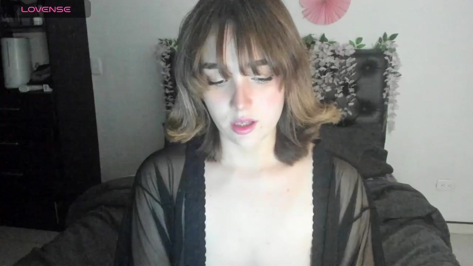 Gallery image thumbnail from sofi_garcia_'s myfreecams stream on, 04/14/2024, 05:09 image 6 of 20