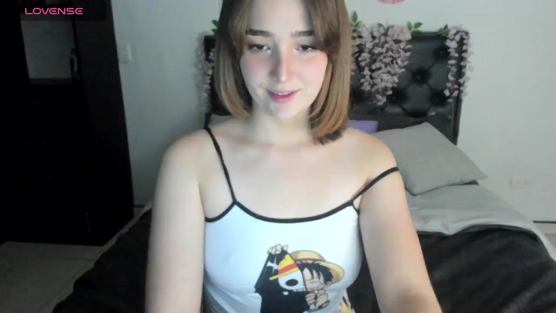 Gallery image thumbnail from sofi_garcia_'s myfreecams stream on, 04/21/2024, 05:19 image 14 of 20