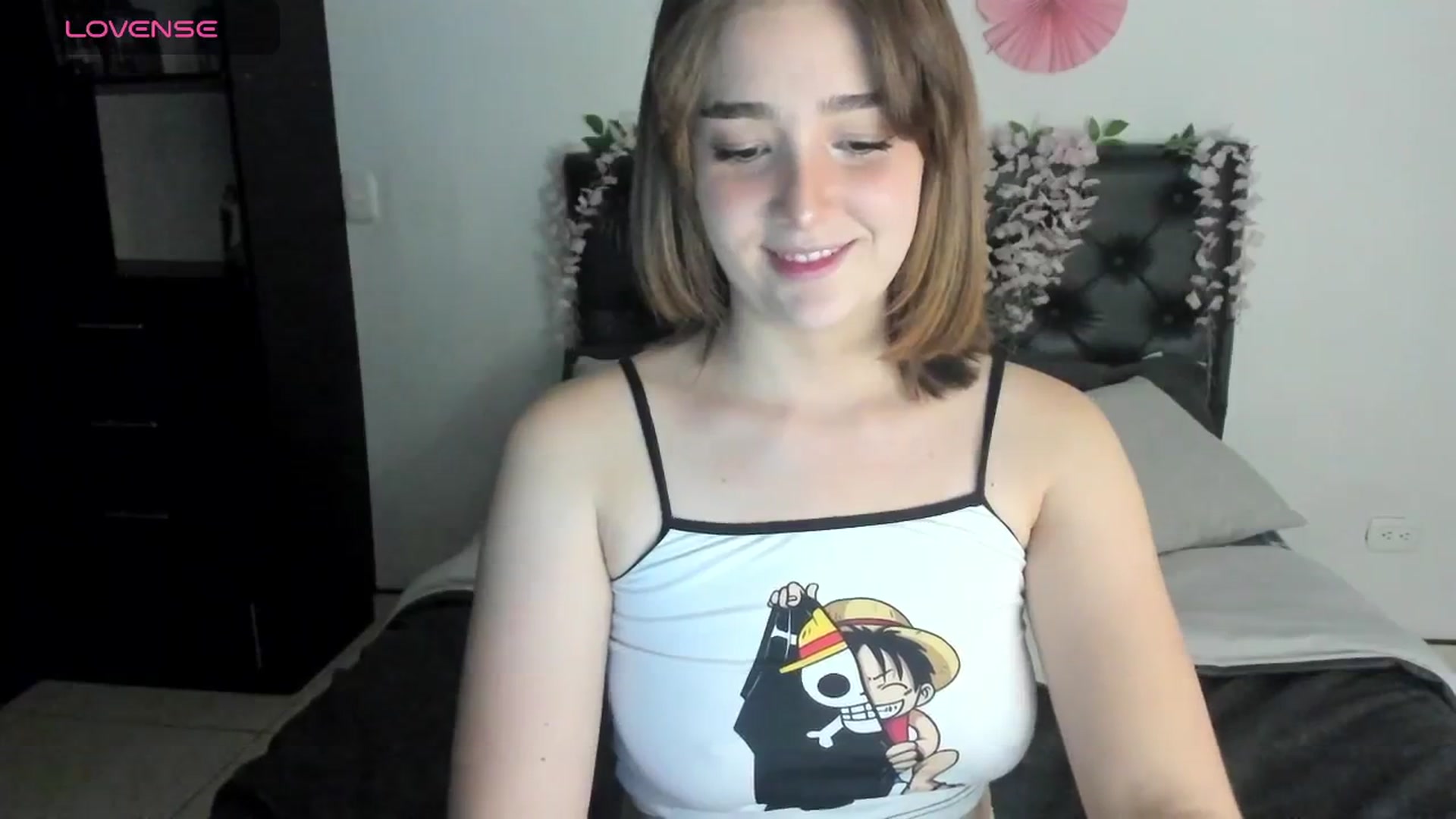Gallery image thumbnail from sofi_garcia_'s myfreecams stream on, 04/21/2024, 05:44 image 18 of 20