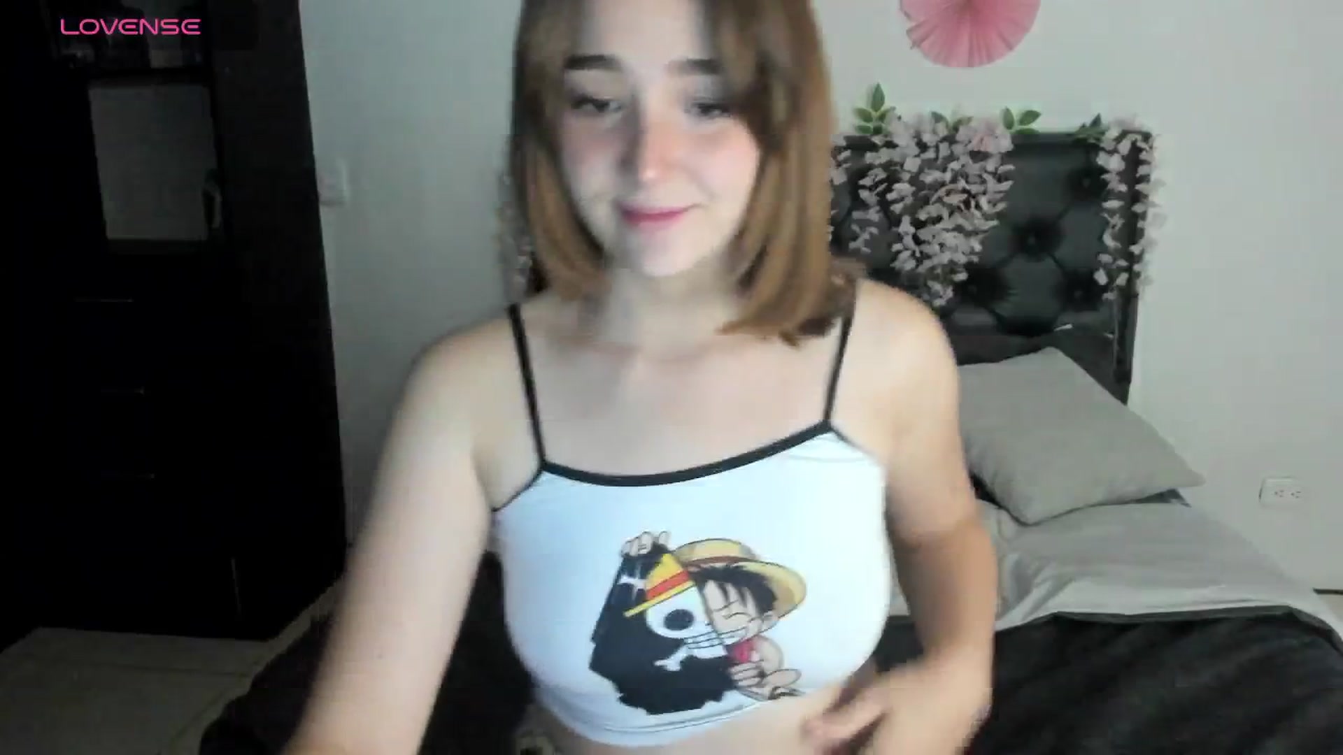 Gallery image thumbnail from sofi_garcia_'s myfreecams stream on, 04/21/2024, 05:44 image 14 of 20