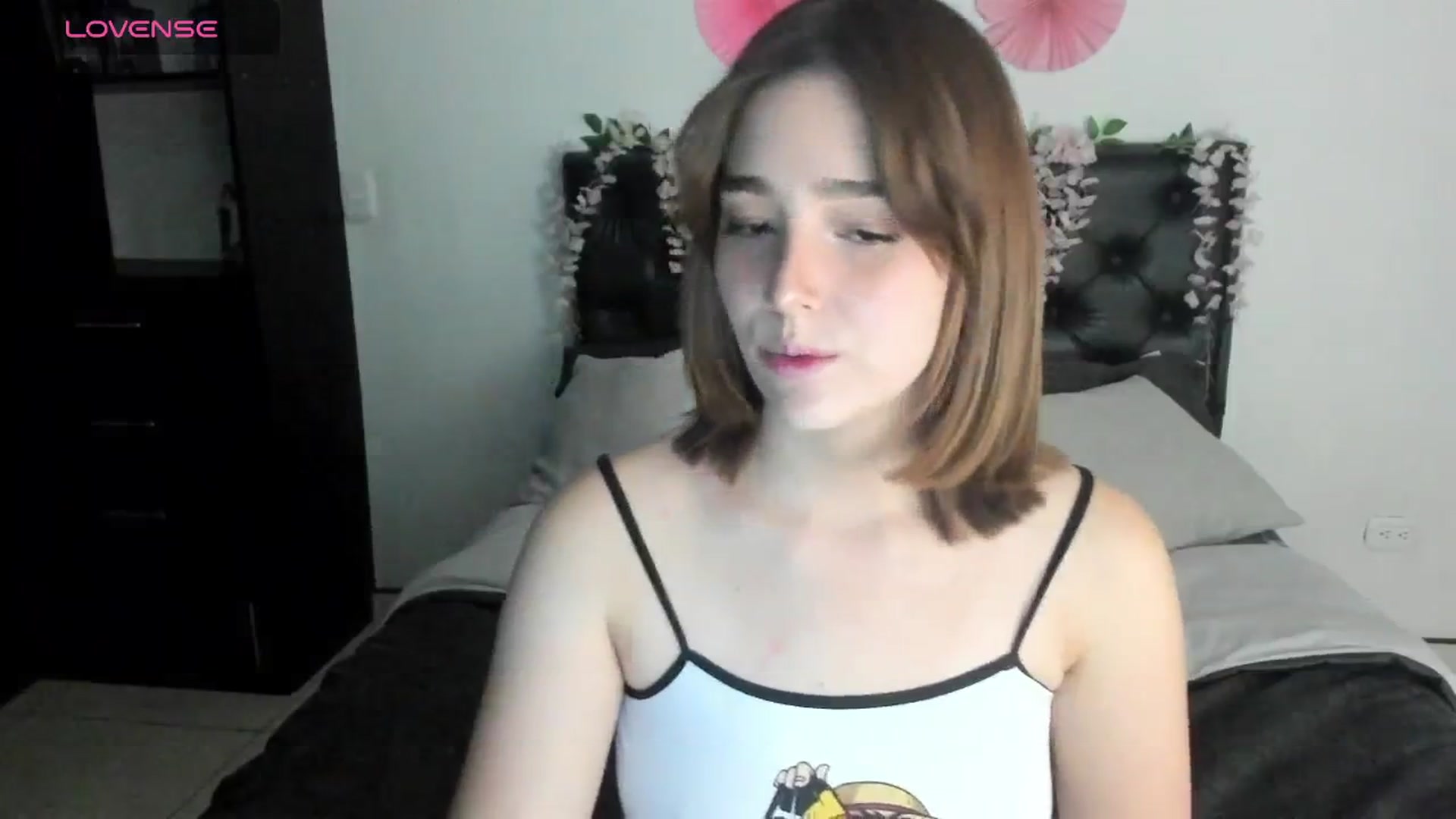 Gallery image thumbnail from sofi_garcia_'s myfreecams stream on, 04/21/2024, 05:44 image 4 of 20