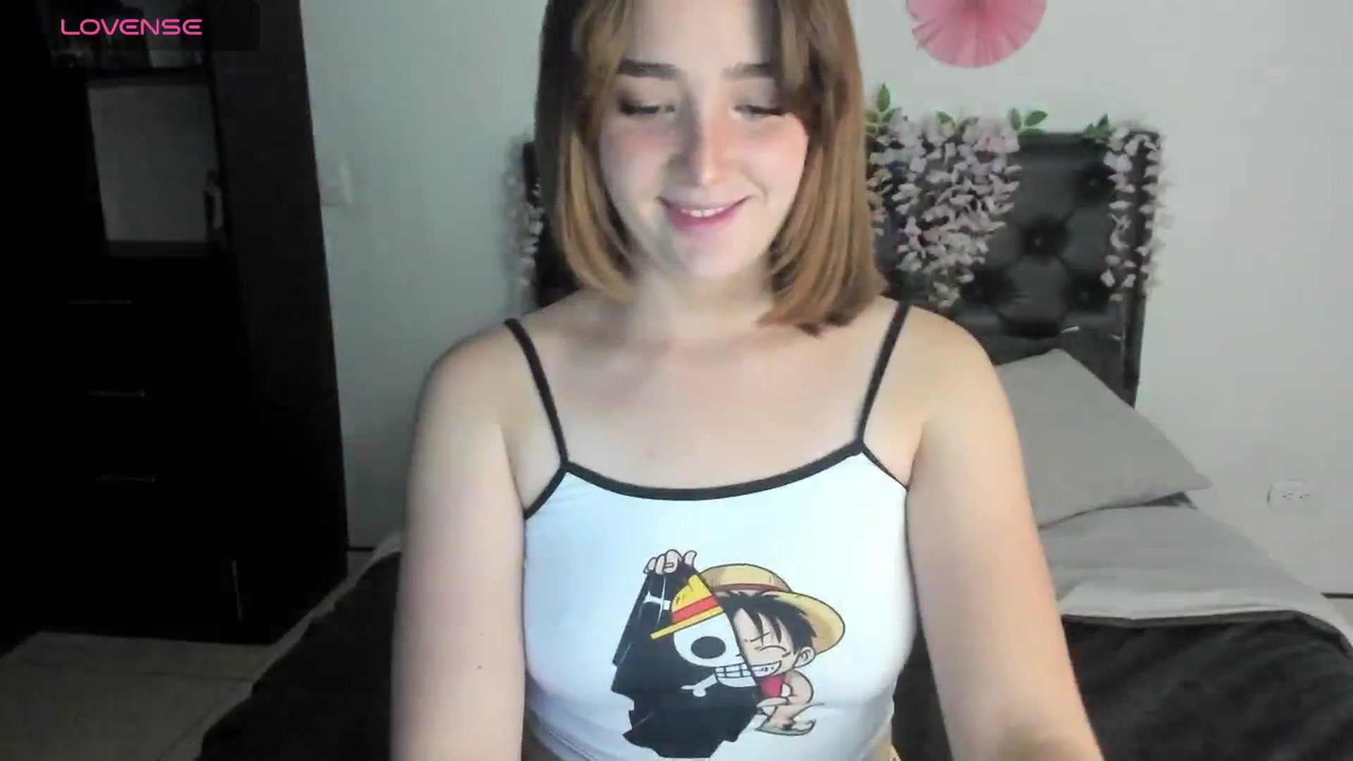 Gallery image thumbnail from sofi_garcia_'s myfreecams stream on, 04/21/2024, 05:44 image 6 of 20