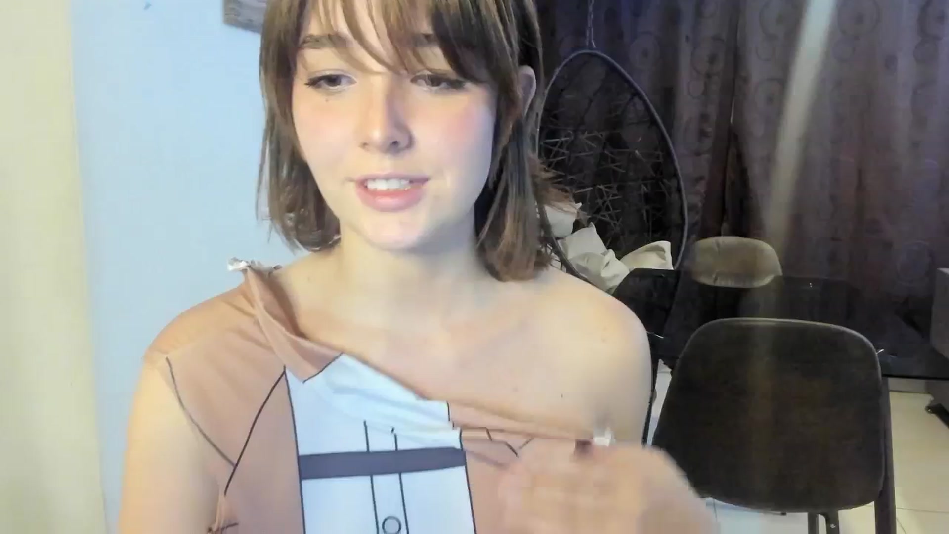Gallery image thumbnail from sofi_garcia_'s myfreecams stream on, 04/28/2024, 05:44 image 16 of 20