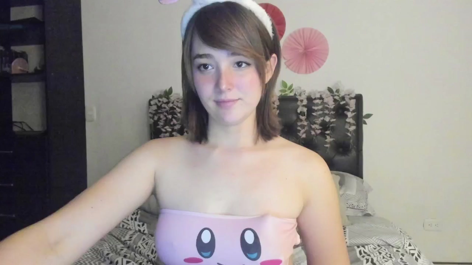 Gallery image thumbnail from sofi_garcia_'s myfreecams stream on, 05/10/2024, 05:13 image 8 of 20