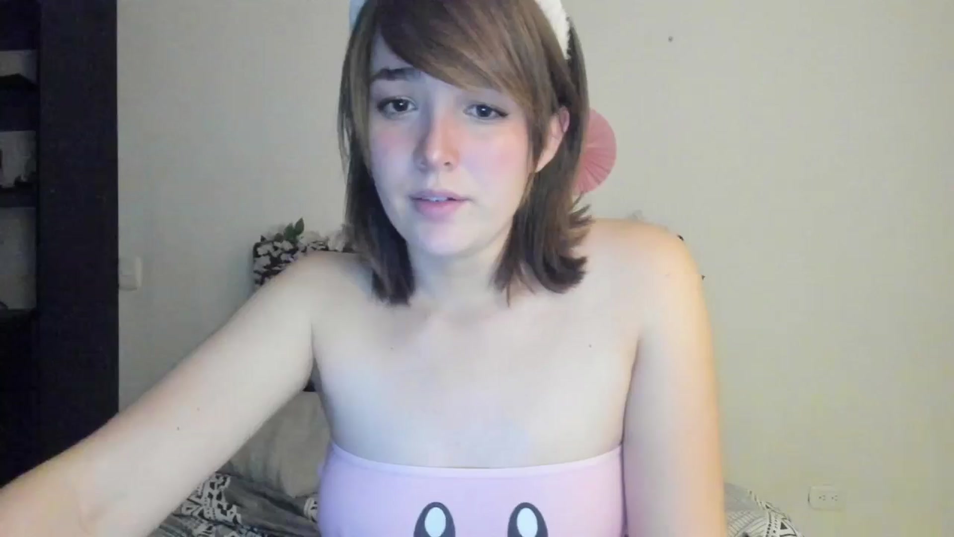 Gallery image thumbnail from sofi_garcia_'s myfreecams stream on, 05/10/2024, 05:13 image 15 of 20