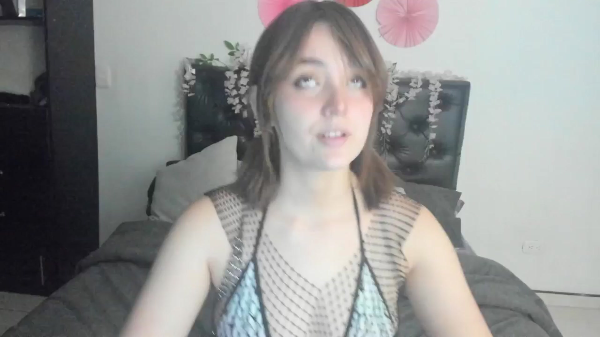 Gallery image thumbnail from sofi_garcia_'s myfreecams stream on, 05/26/2024, 06:53 image 4 of 20
