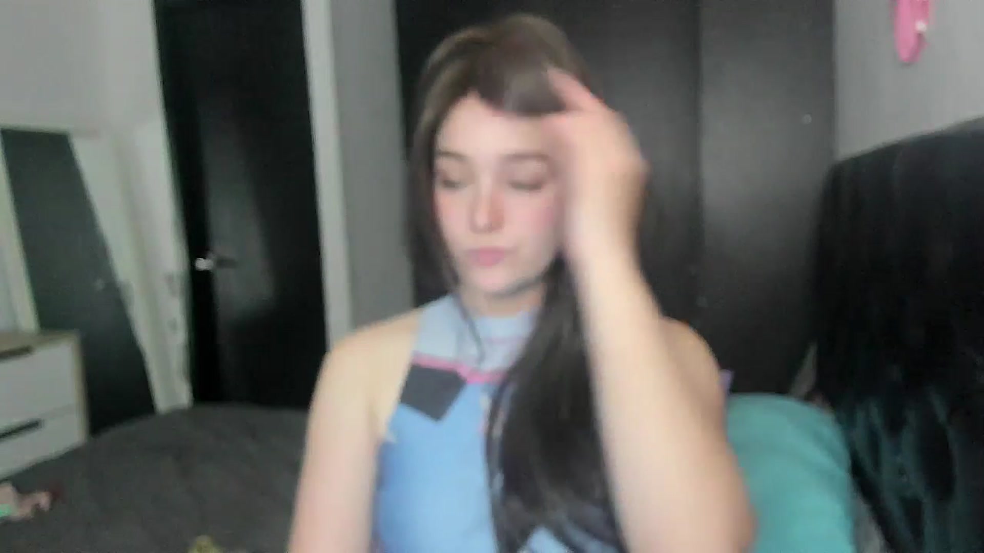 Gallery image thumbnail from sofi_garcia_'s myfreecams stream on, 06/13/2024, 03:45 image 8 of 20