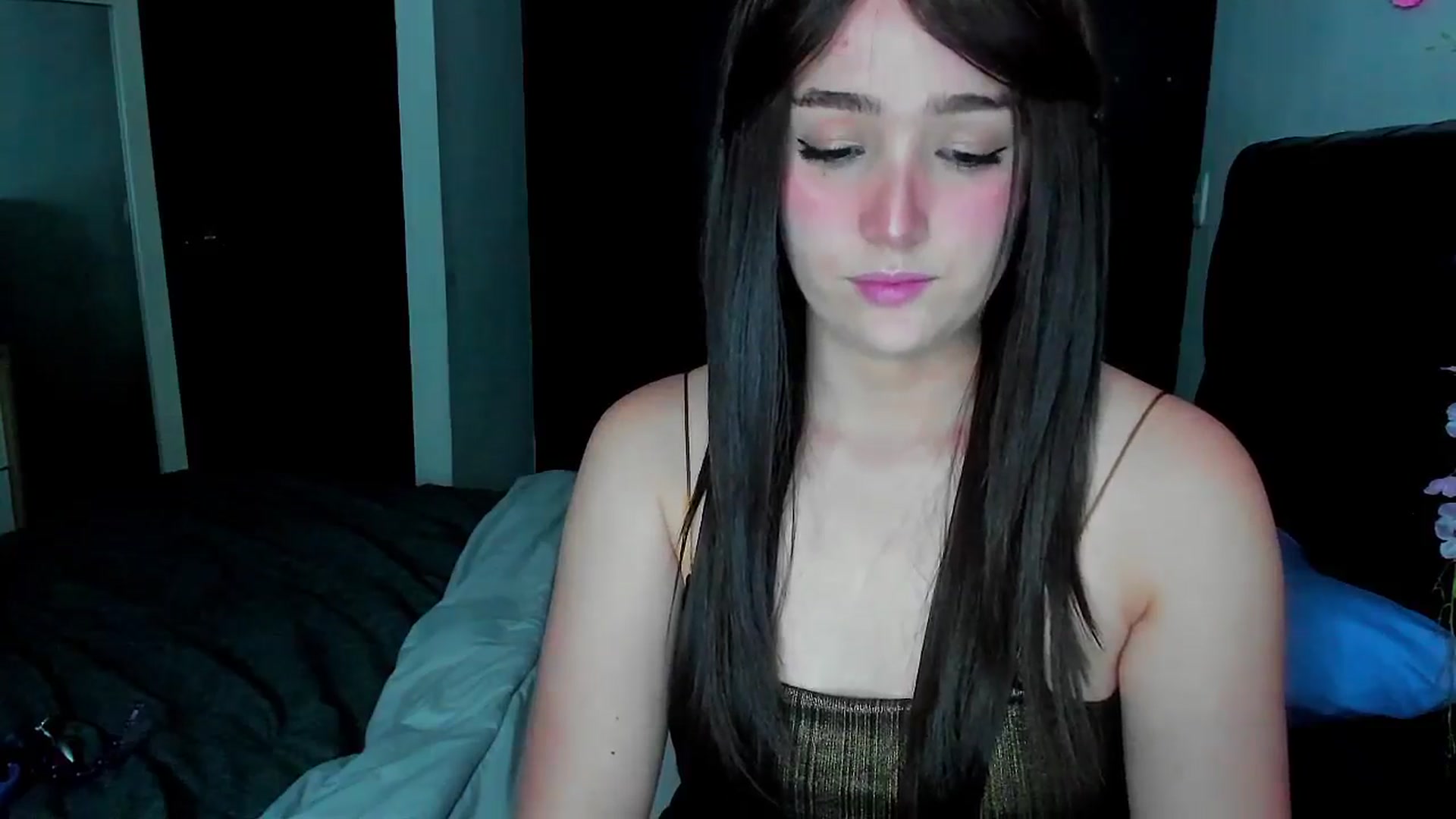 Gallery image thumbnail from sofi_garcia_'s myfreecams stream on, 06/23/2024, 05:12 image 14 of 20