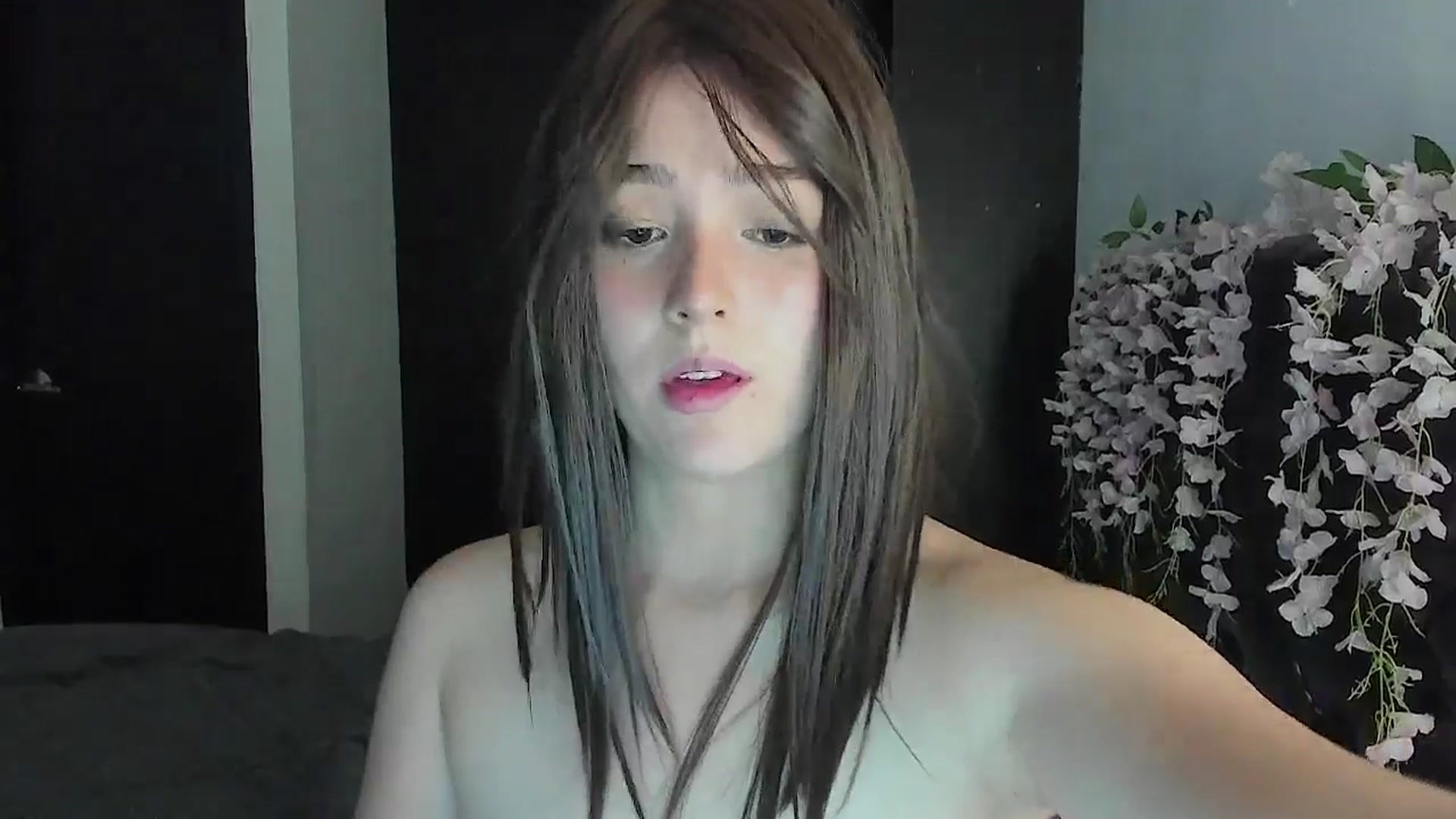 Gallery image thumbnail from sofi_garcia_'s myfreecams stream on, 07/06/2024, 06:13 image 19 of 20