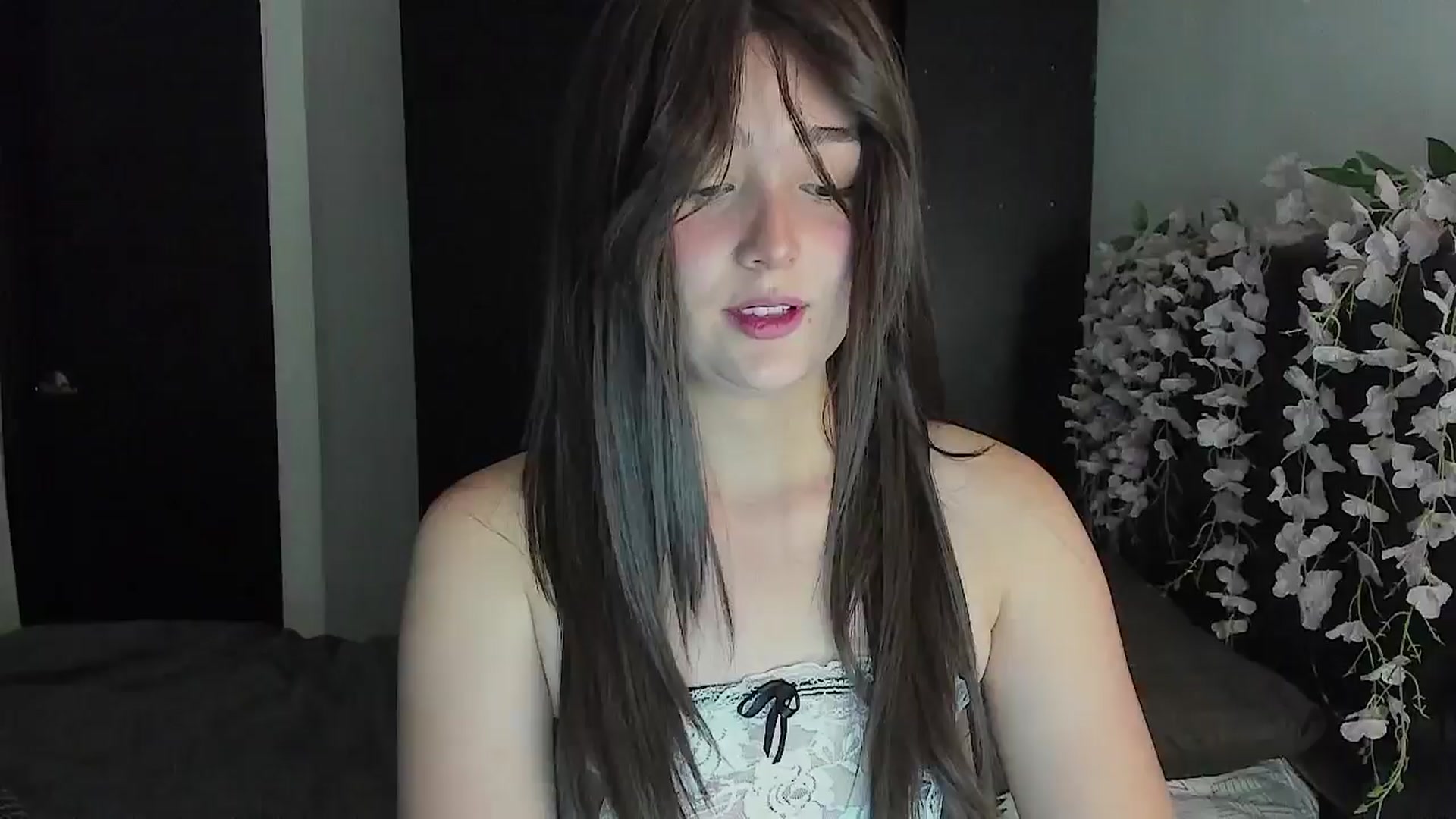 Gallery image thumbnail from sofi_garcia_'s myfreecams stream on, 07/06/2024, 06:13 image 1 of 20
