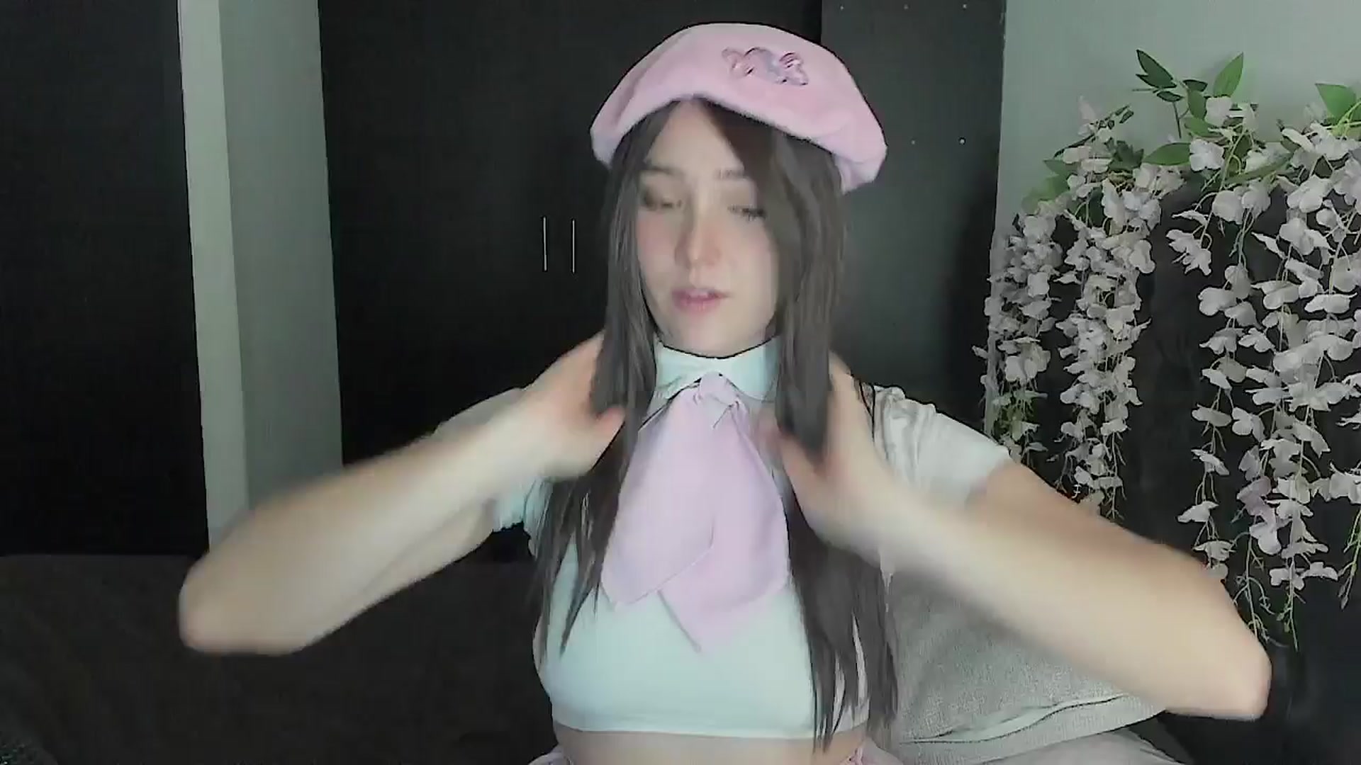 Gallery image thumbnail from sofi_garcia_'s myfreecams stream on, 07/14/2024, 06:04 image 4 of 20