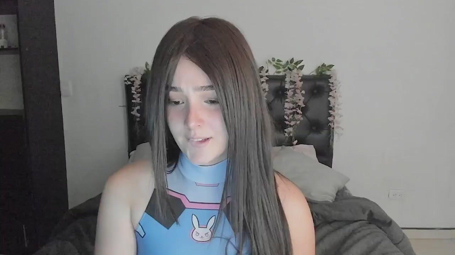 Gallery image thumbnail from sofi_garcia_'s myfreecams stream on, 07/19/2024, 05:43 image 12 of 20