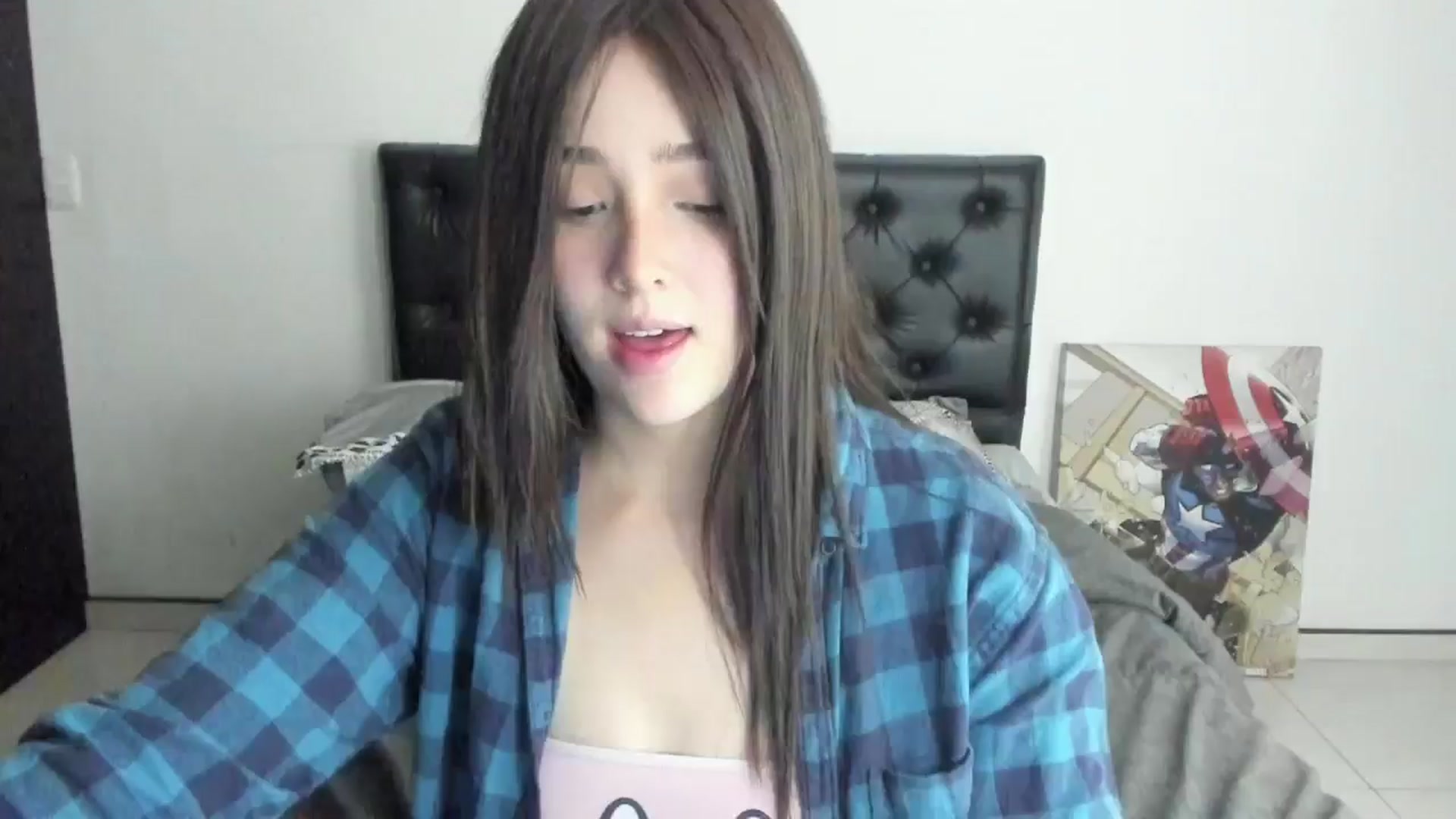 Gallery image thumbnail from sofi_garcia_'s myfreecams stream on, 08/16/2024, 03:57 image 8 of 20