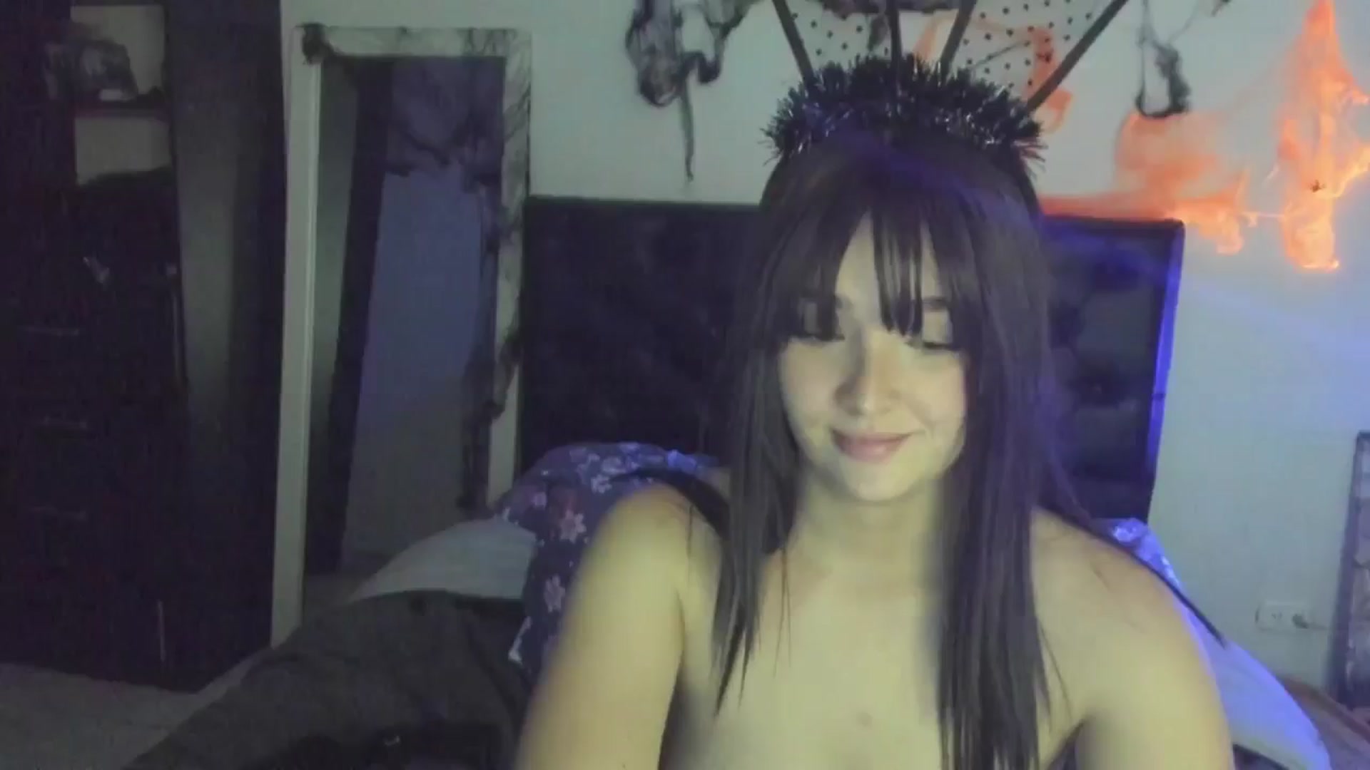Gallery image thumbnail from sofi_garcia_'s myfreecams stream on, 10/25/2024, 07:57 image 10 of 20