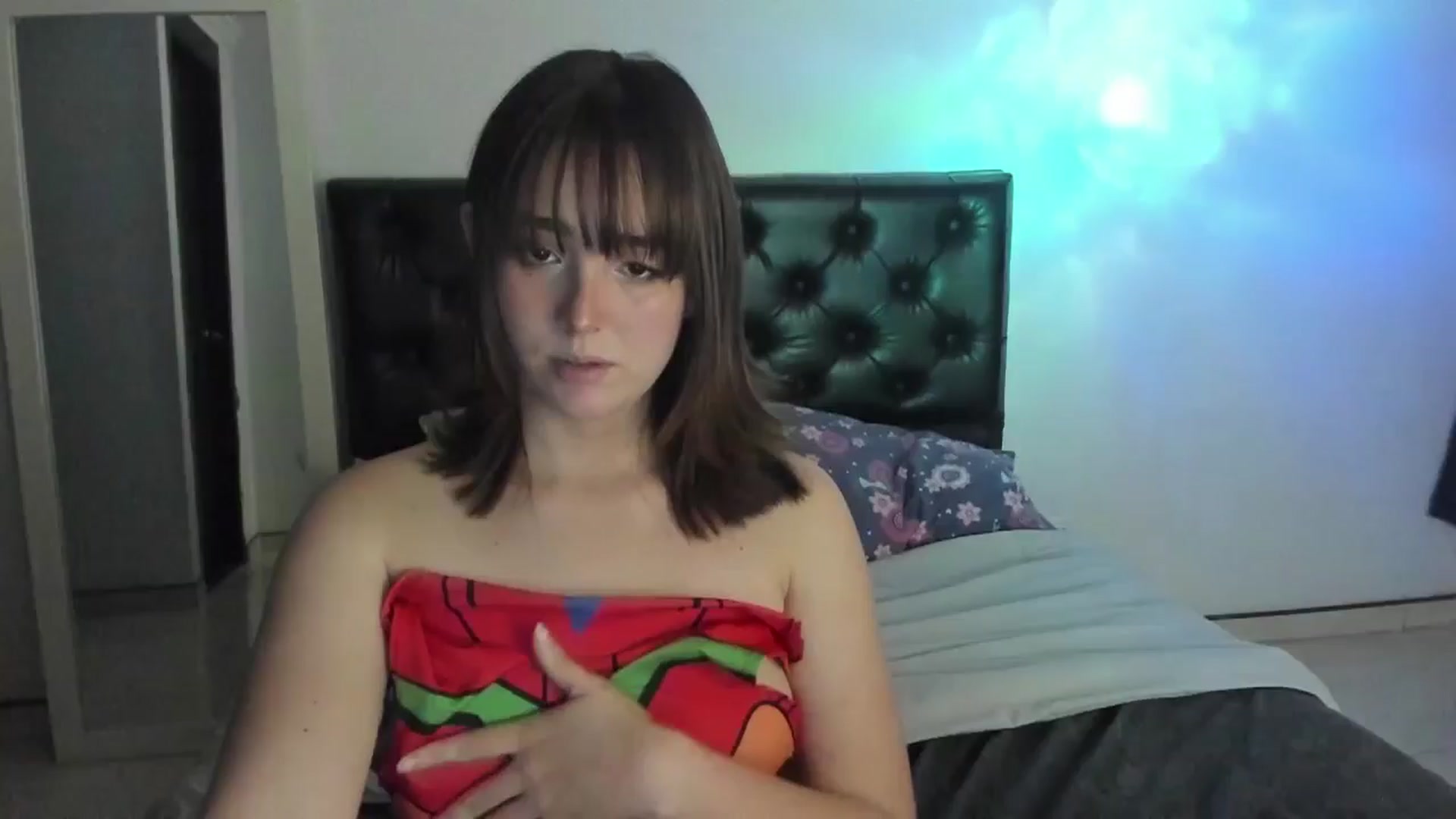 Gallery image thumbnail from sofi_garcia_'s myfreecams stream on, 12/29/2024, 06:52 image 8 of 20