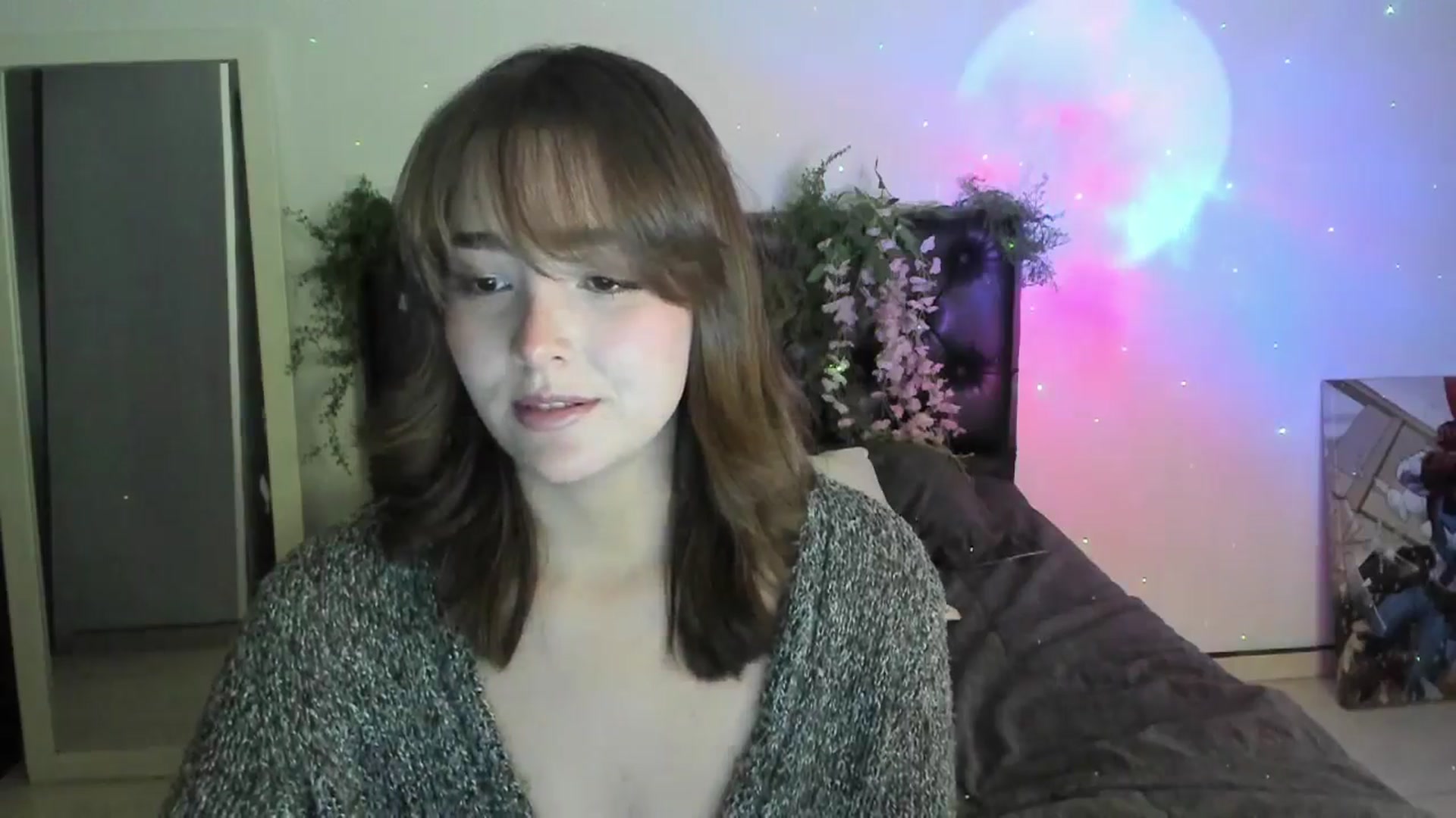 Gallery image thumbnail from sofi_garcia_'s myfreecams stream on, 02/27/2025, 05:44 image 6 of 20