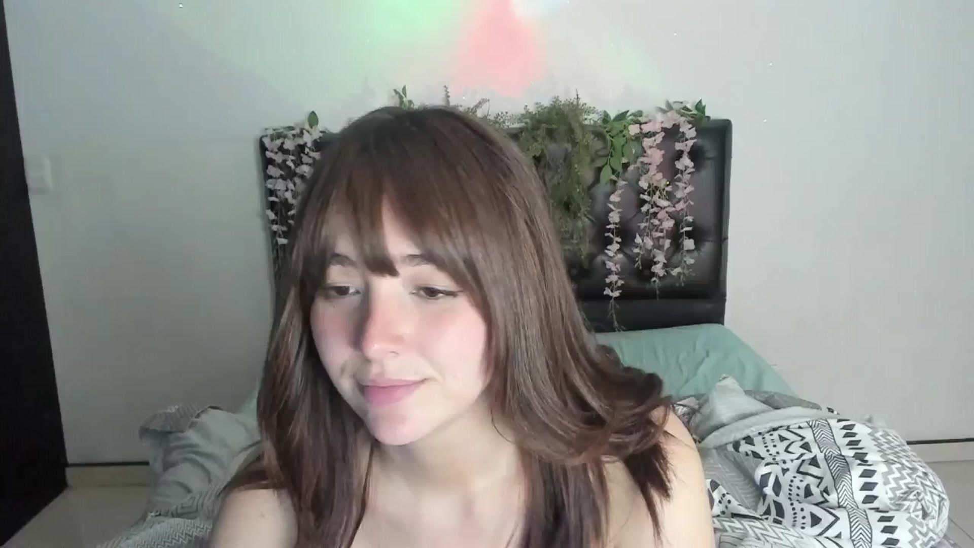 Gallery image thumbnail from sofi_garcia_'s myfreecams stream on, 05/30/2025, 08:38 image 5 of 20