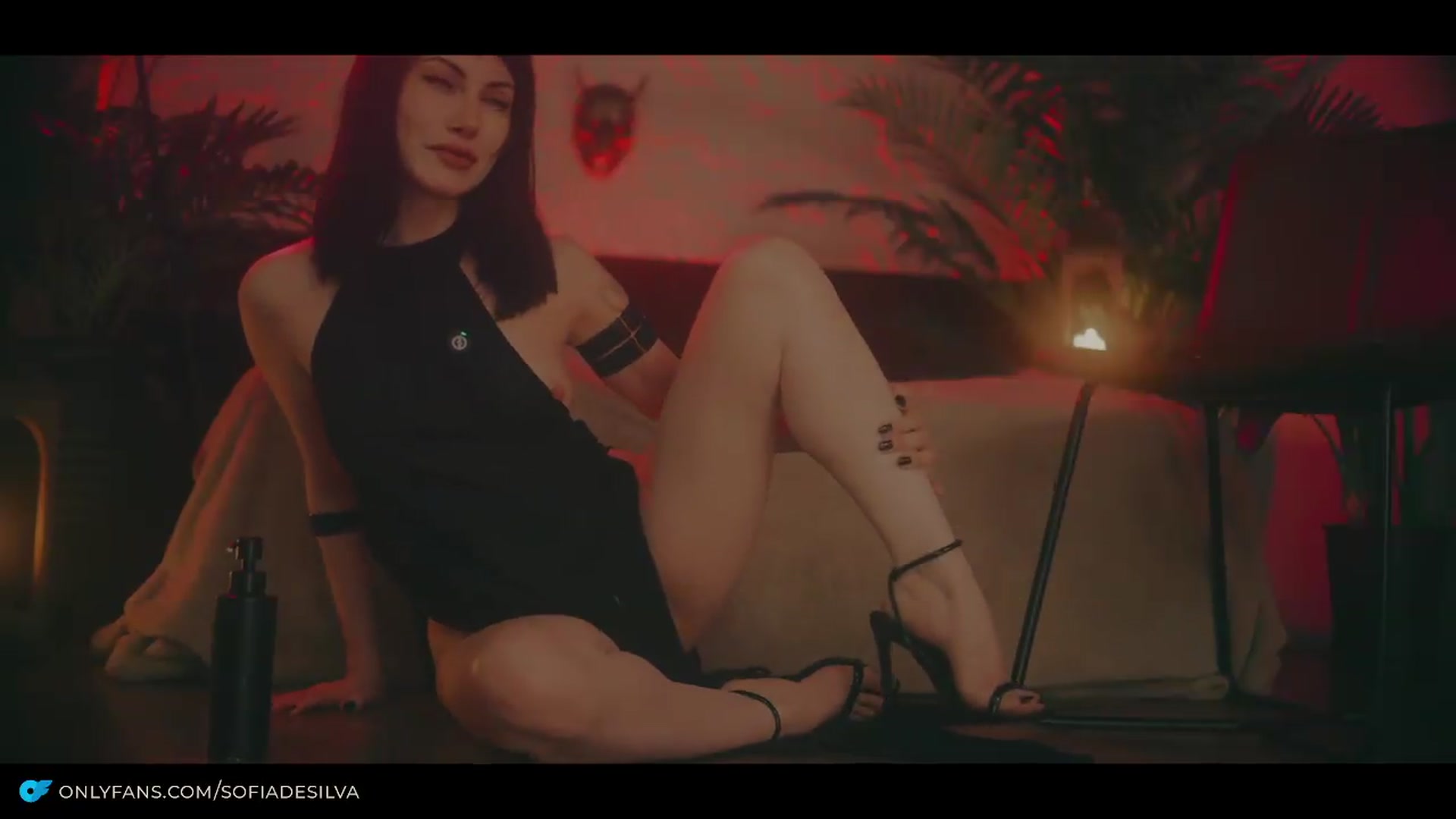 Gallery image thumbnail from sofiadesilva's myfreecams stream on, 05/10/2026, 04:53 image 19 of 20
