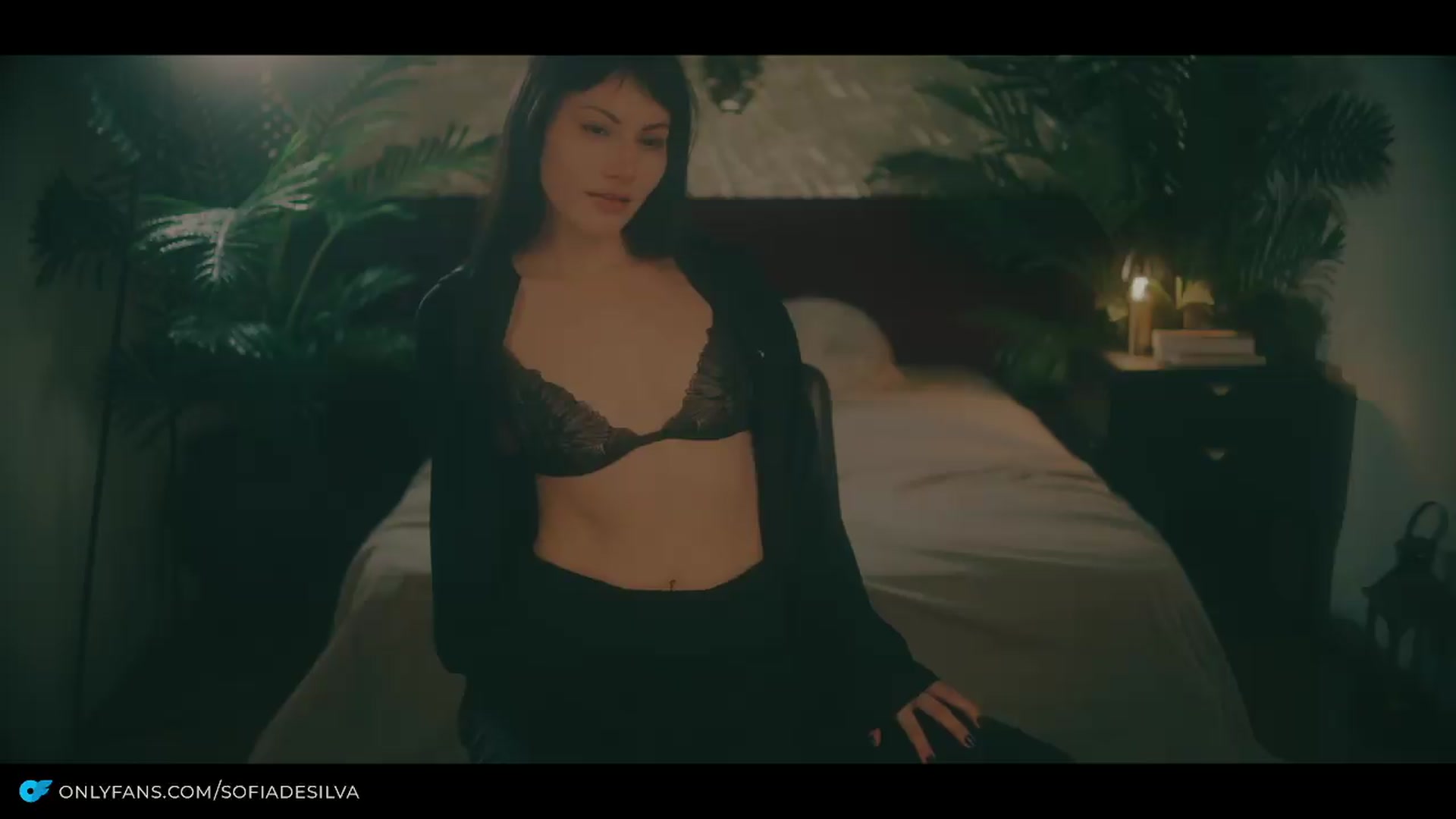 Gallery image thumbnail from sofiadesilva's myfreecams stream on, 05/21/2026, 07:37 image 3 of 20