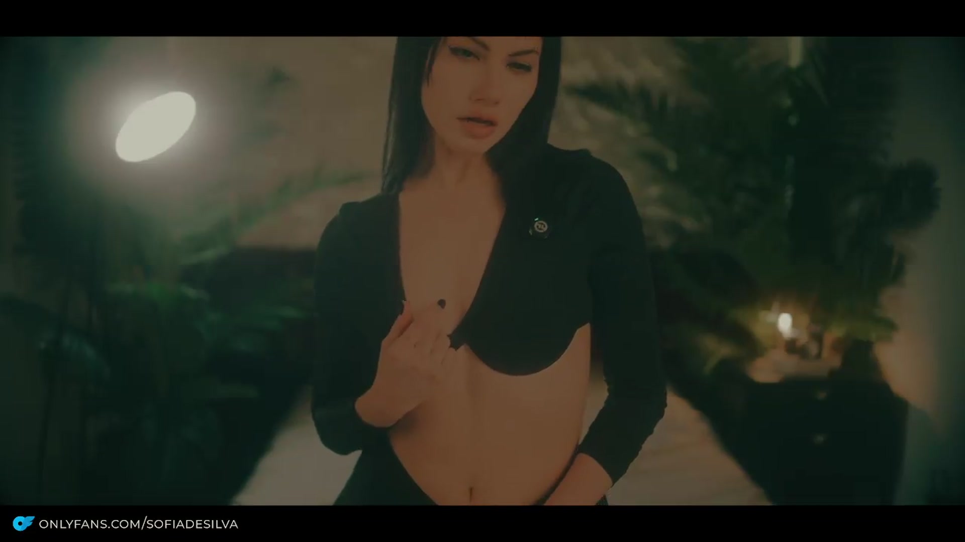 Gallery image thumbnail from sofiadesilva's myfreecams stream on, 05/28/2026, 06:58 image 12 of 20