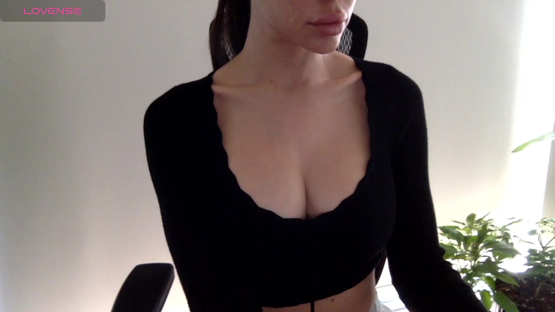 Gallery image thumbnail from sofiaelle's myfreecams stream on, 09/27/2023, 14:00 image 12 of 20