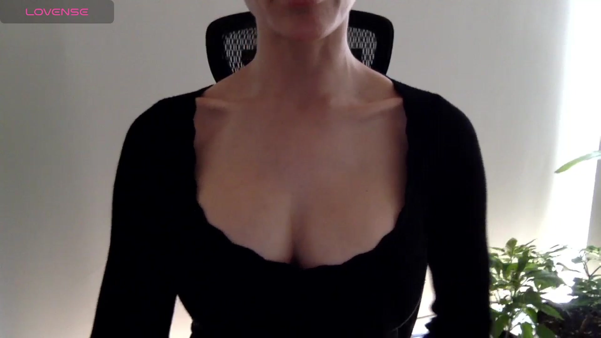 Gallery image thumbnail from sofiaelle's myfreecams stream on, 09/27/2023, 14:39 image 15 of 20