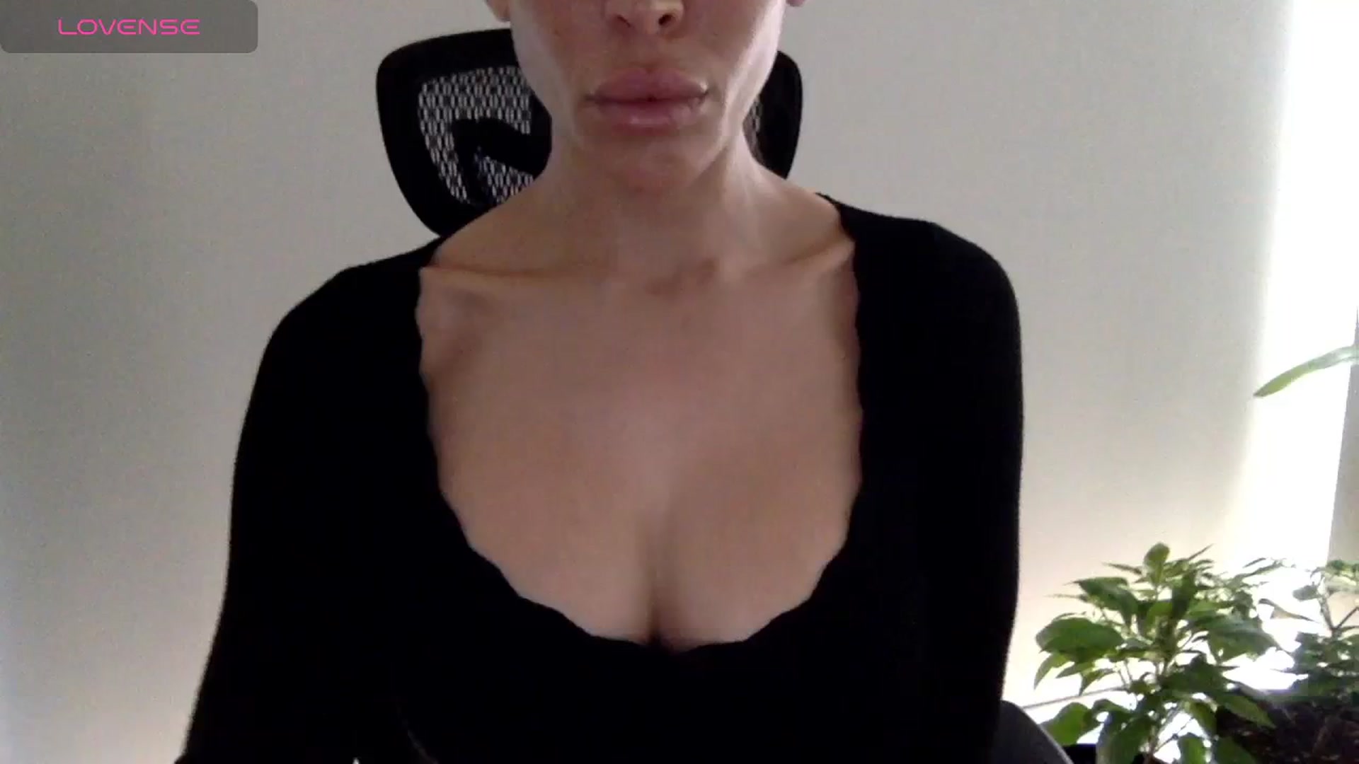Gallery image thumbnail from sofiaelle's myfreecams stream on, 09/27/2023, 14:39 image 13 of 20