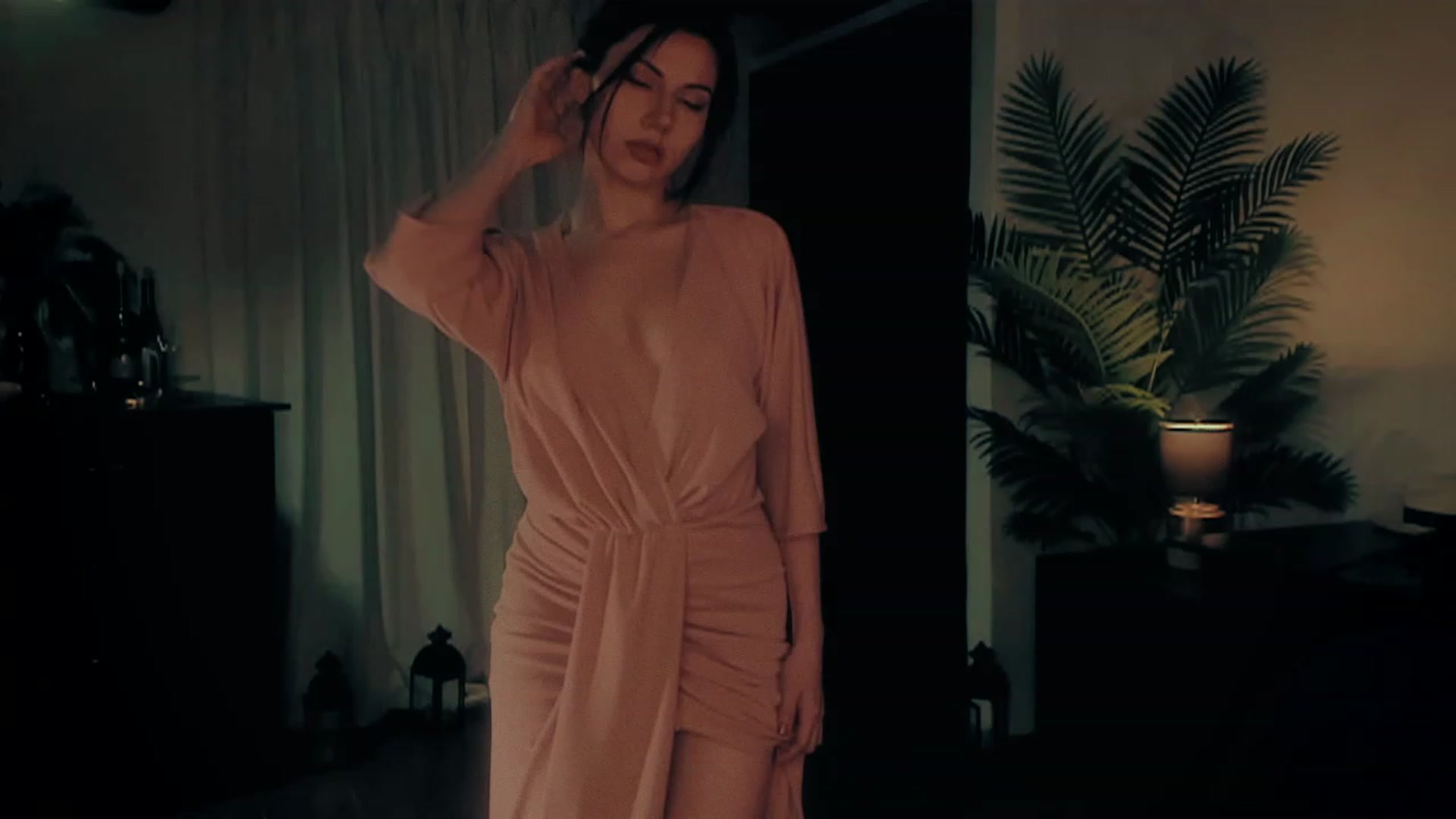 Gallery image thumbnail from sofiasboudoir's myfreecams stream on, 02/07/2023, 07:12 image 10 of 20
