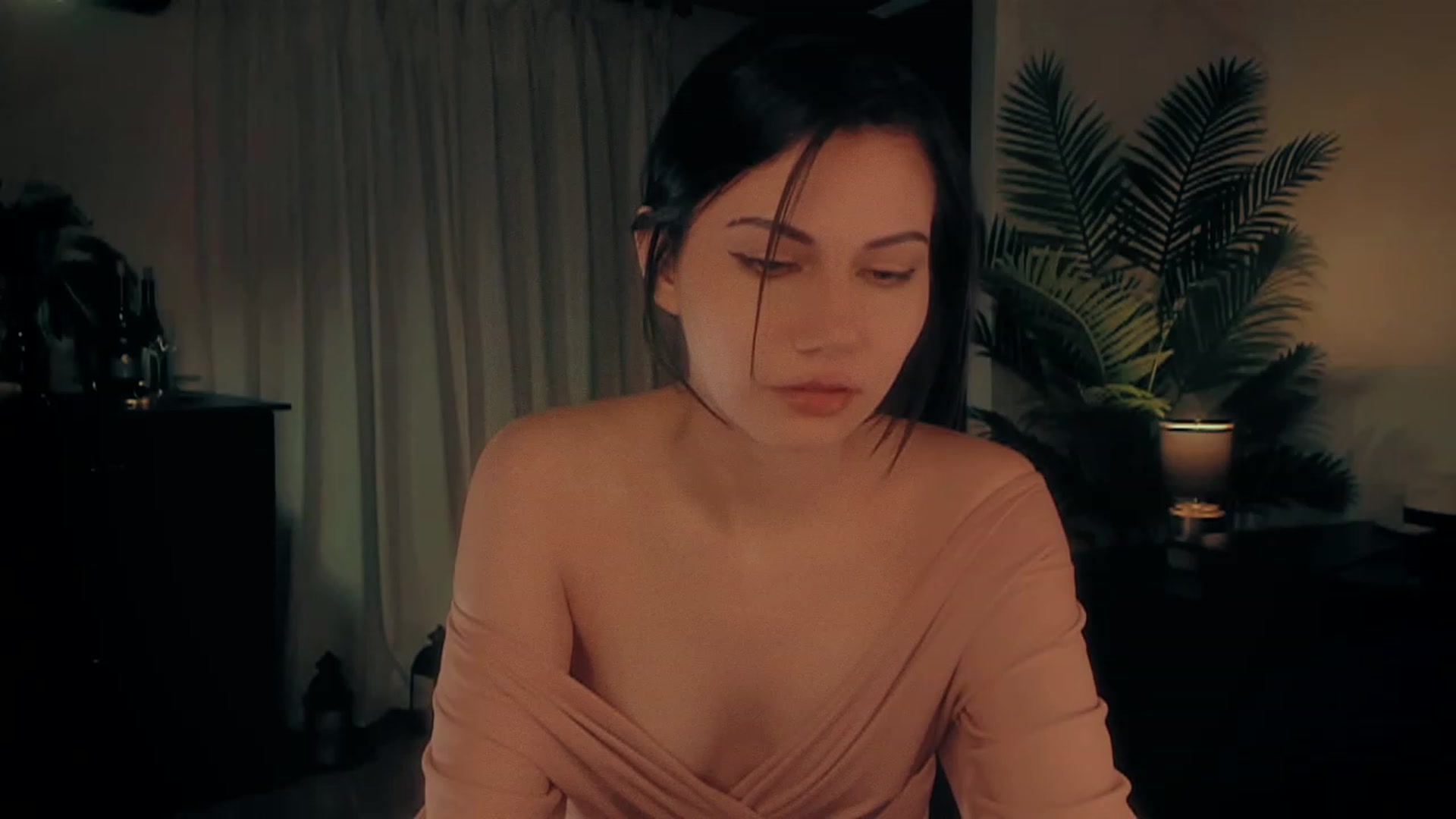 Gallery image thumbnail from sofiasboudoir's myfreecams stream on, 02/07/2023, 07:12 image 16 of 20