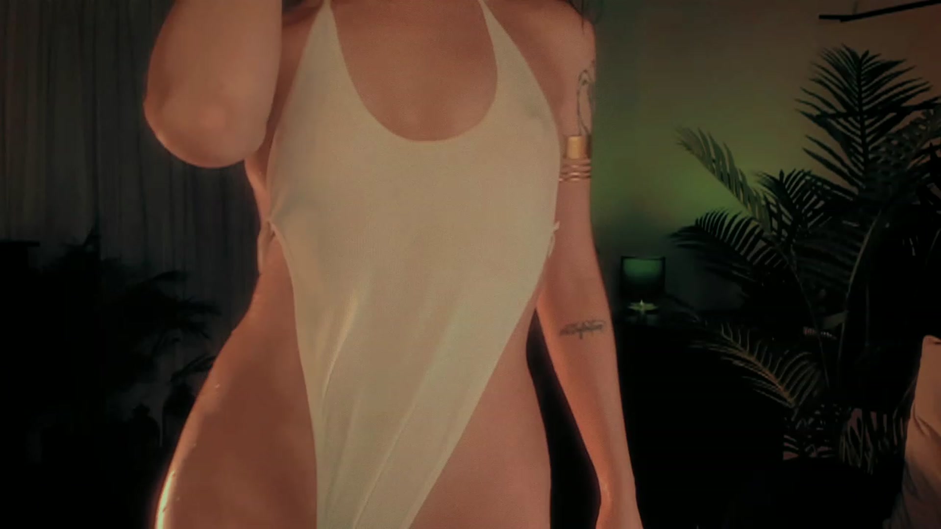 Gallery image thumbnail from sofiasboudoir's myfreecams stream on, 02/10/2023, 07:11 image 11 of 20