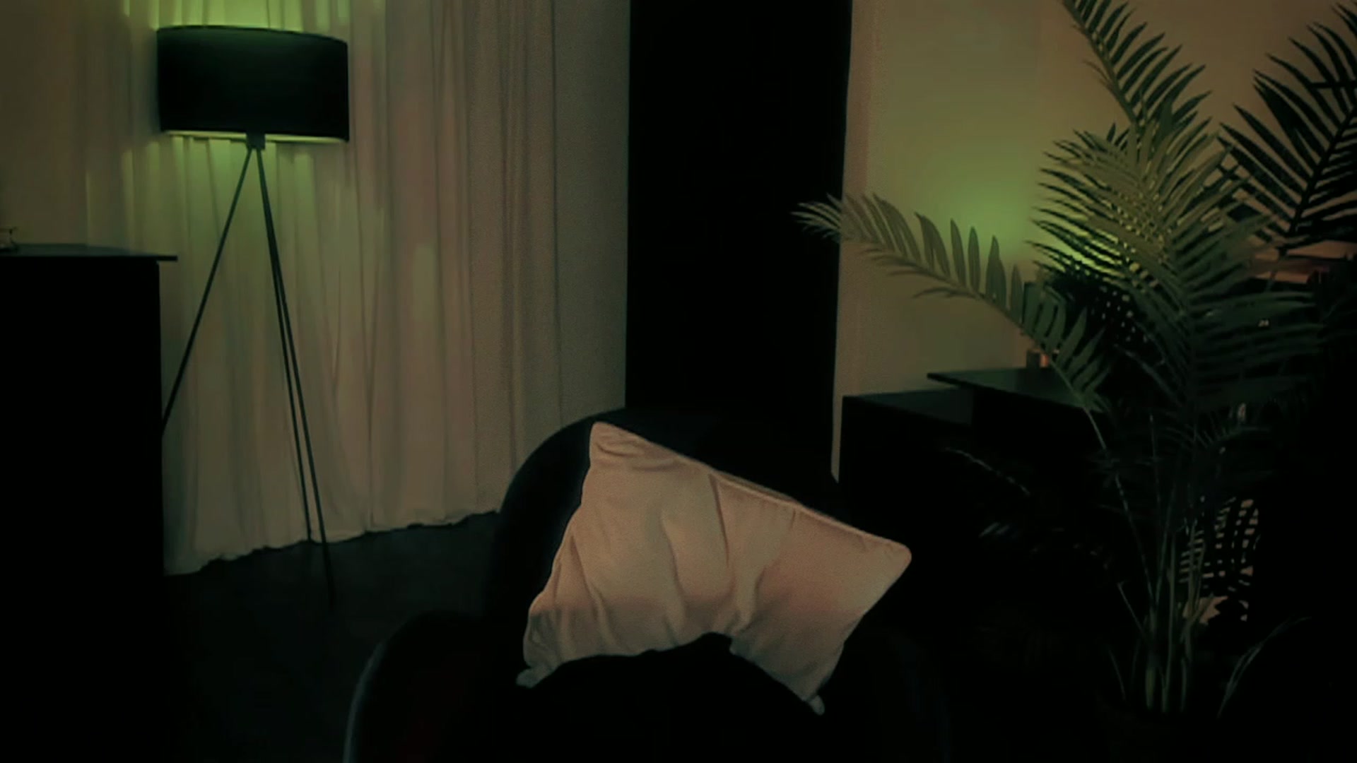 Gallery image thumbnail from sofiasboudoir's myfreecams stream on, 02/13/2023, 04:41 image 19 of 20