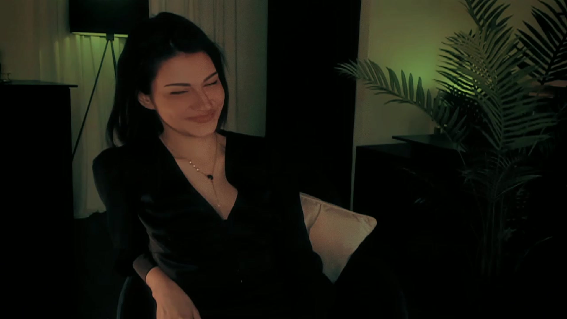Gallery image thumbnail from sofiasboudoir's myfreecams stream on, 02/13/2023, 04:41 image 9 of 20