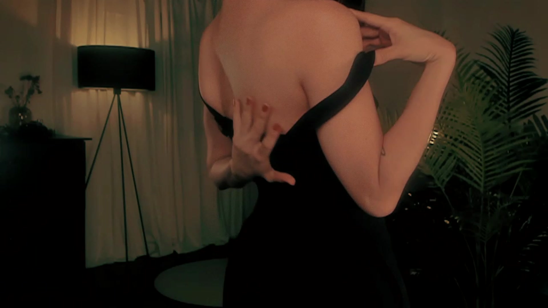 Gallery image thumbnail from sofiasboudoir's myfreecams stream on, 02/24/2023, 07:57 image 6 of 20