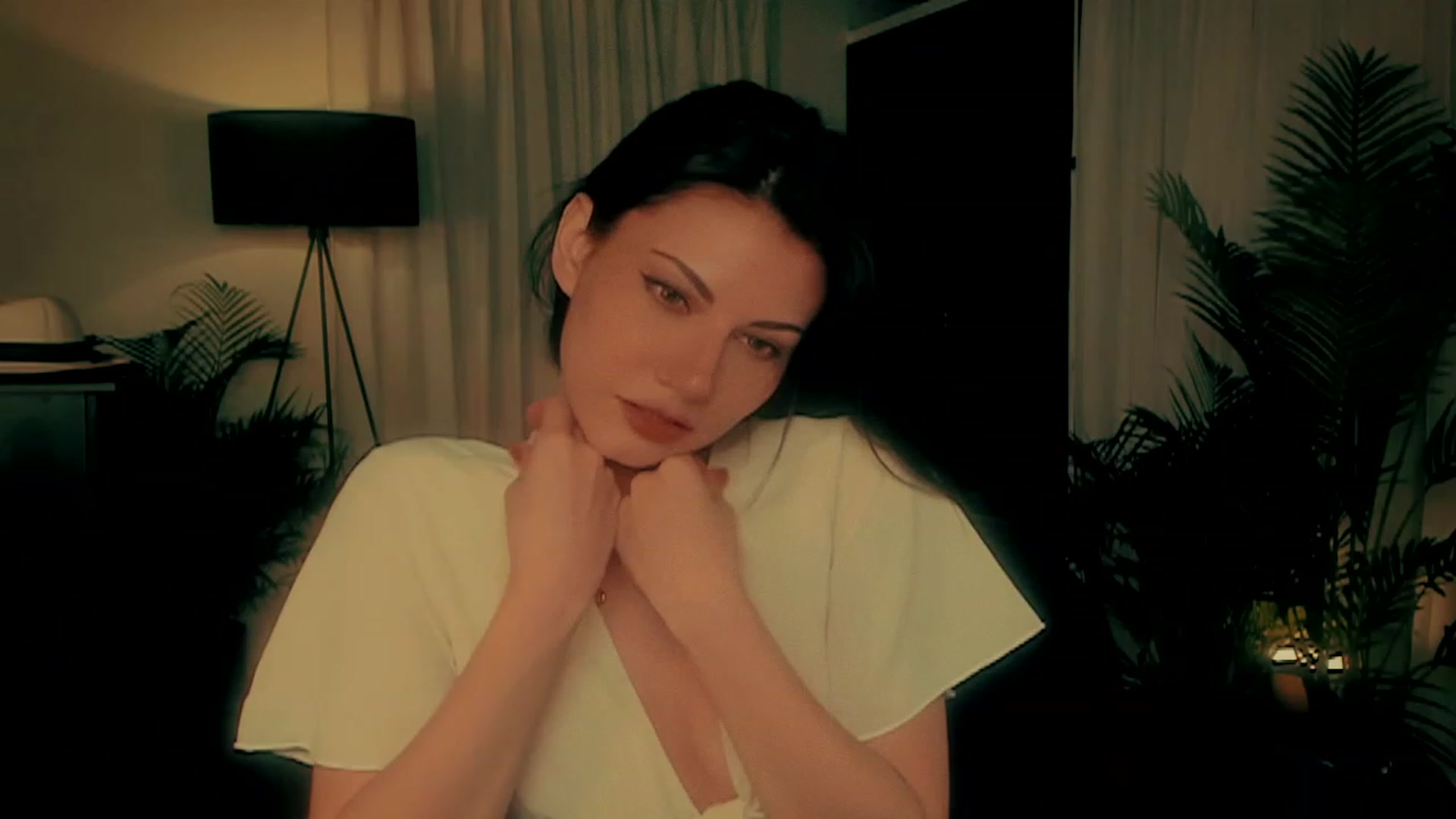Gallery image thumbnail from sofiasboudoir's myfreecams stream on, 03/04/2023, 06:43 image 7 of 20