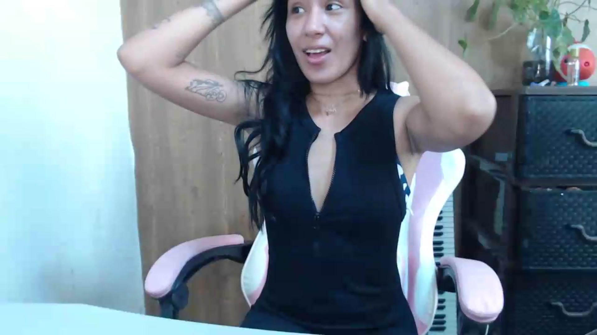 Gallery image thumbnail from soniaMars's myfreecams stream on, 06/05/2026, 13:58 image 15 of 20