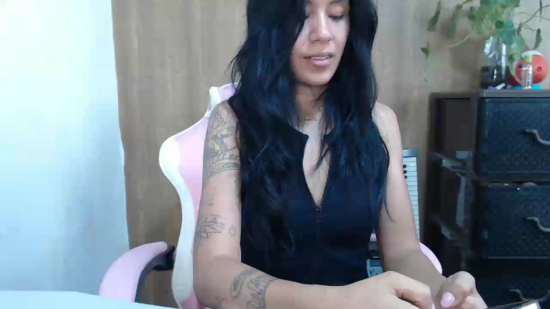 Gallery image thumbnail from soniaMars's myfreecams stream on, 06/05/2026, 13:58 image 1 of 20