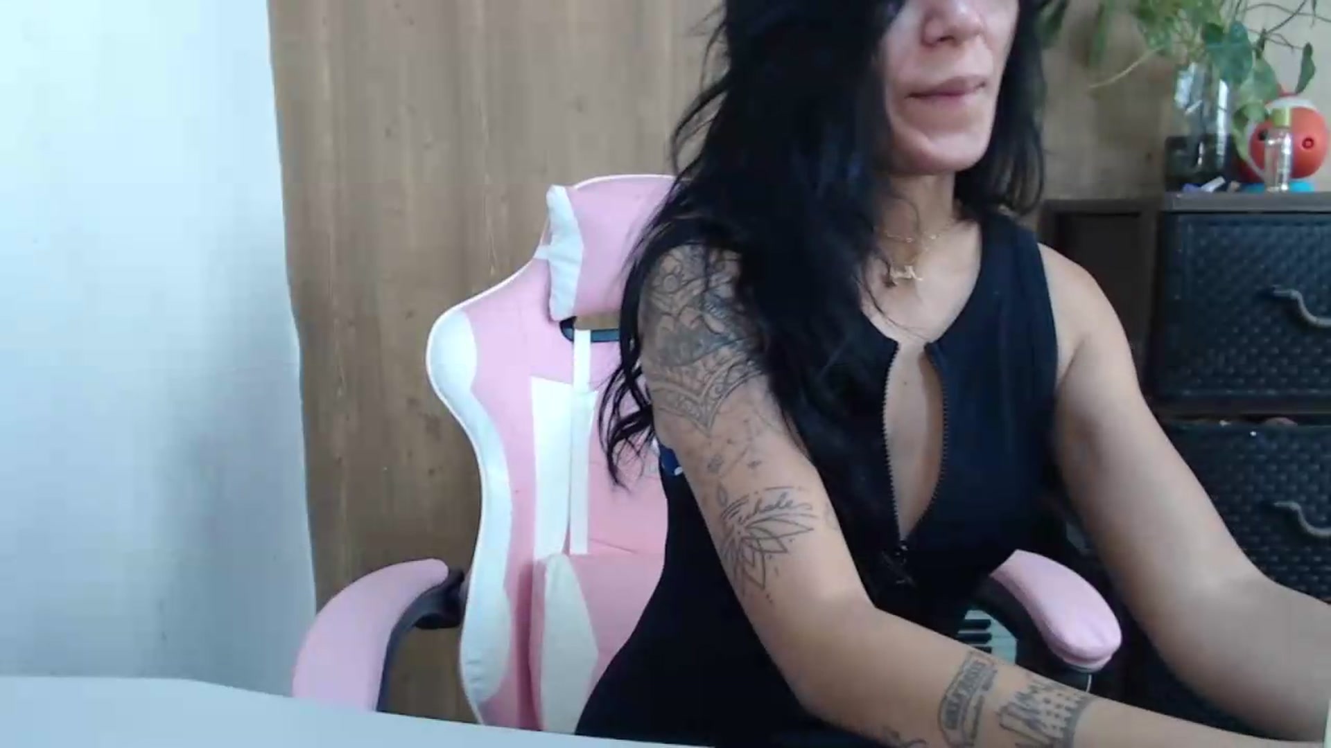 Gallery image thumbnail from soniaMars's myfreecams stream on, 06/05/2026, 13:58 image 20 of 20