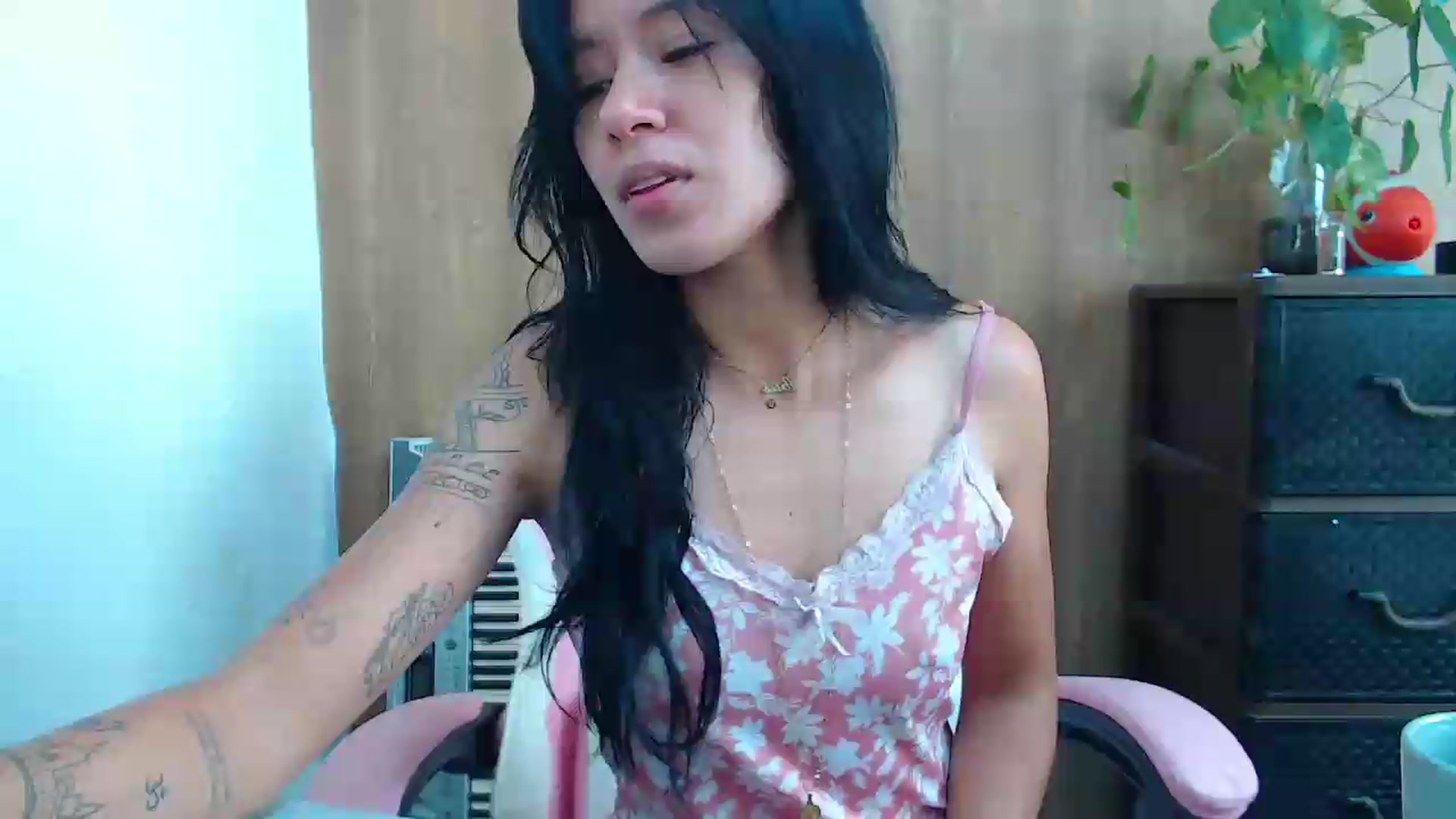 Gallery image thumbnail from soniaMars's myfreecams stream on, 06/06/2026, 15:47 image 1 of 20
