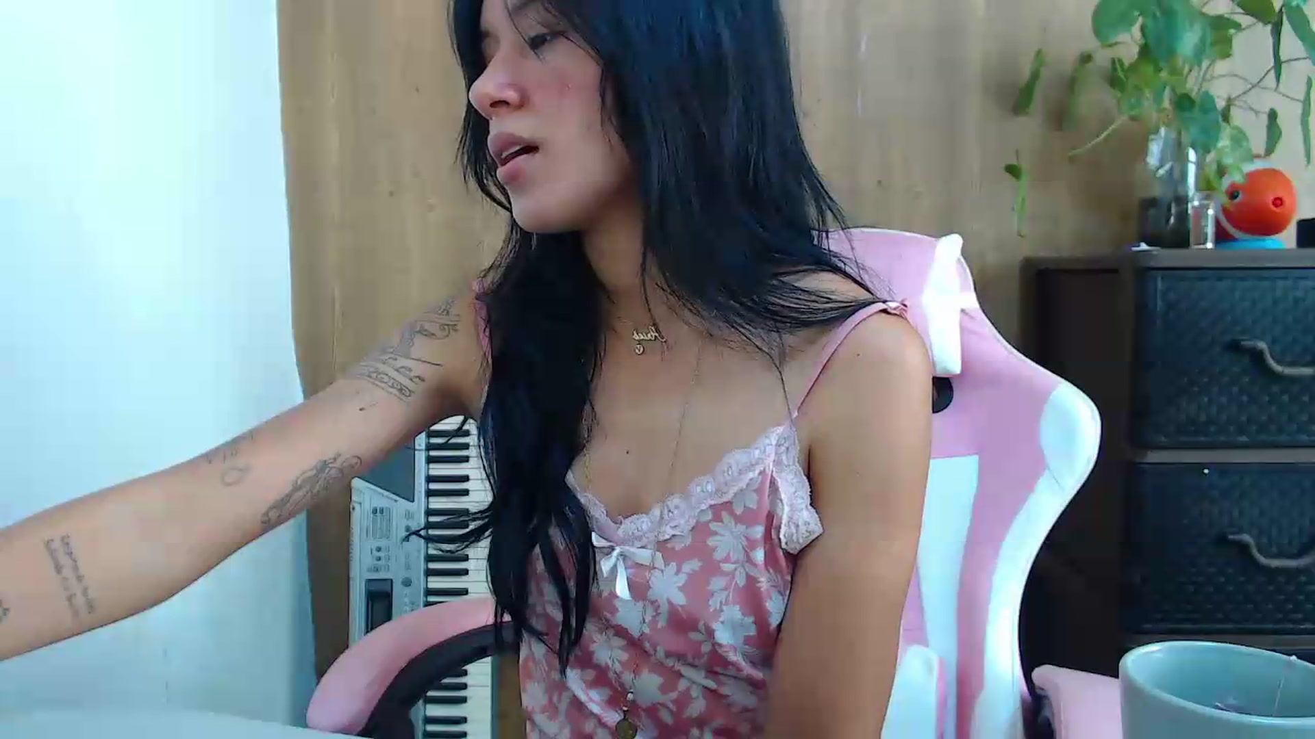 Gallery image thumbnail from soniaMars's myfreecams stream on, 06/06/2026, 15:47 image 2 of 20