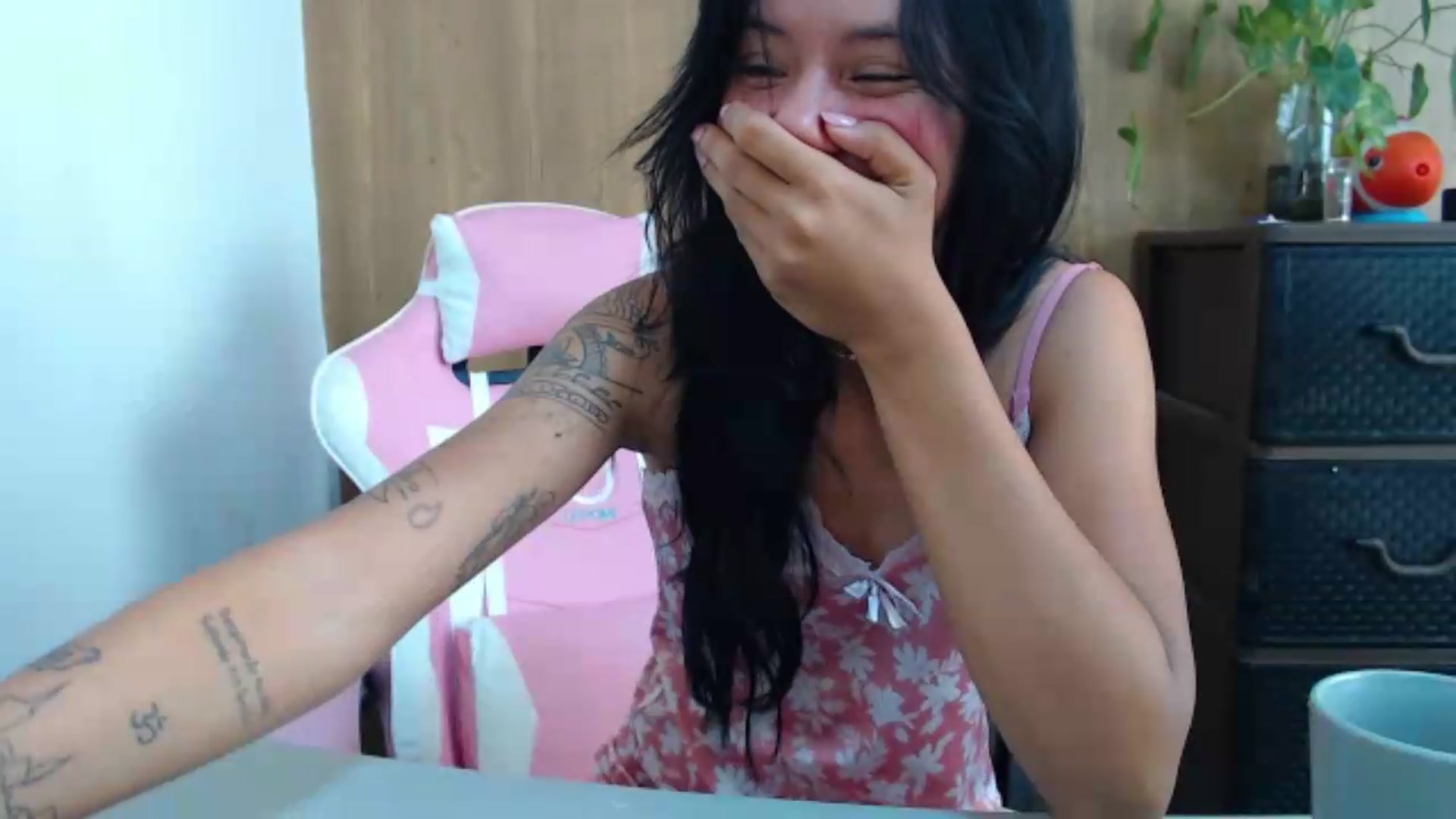 Gallery image thumbnail from soniaMars's myfreecams stream on, 06/06/2026, 15:47 image 6 of 20