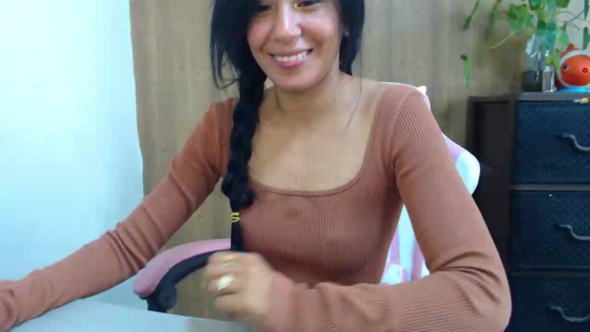 Gallery image thumbnail from soniaMars's myfreecams stream on, 06/10/2026, 15:30 image 11 of 20