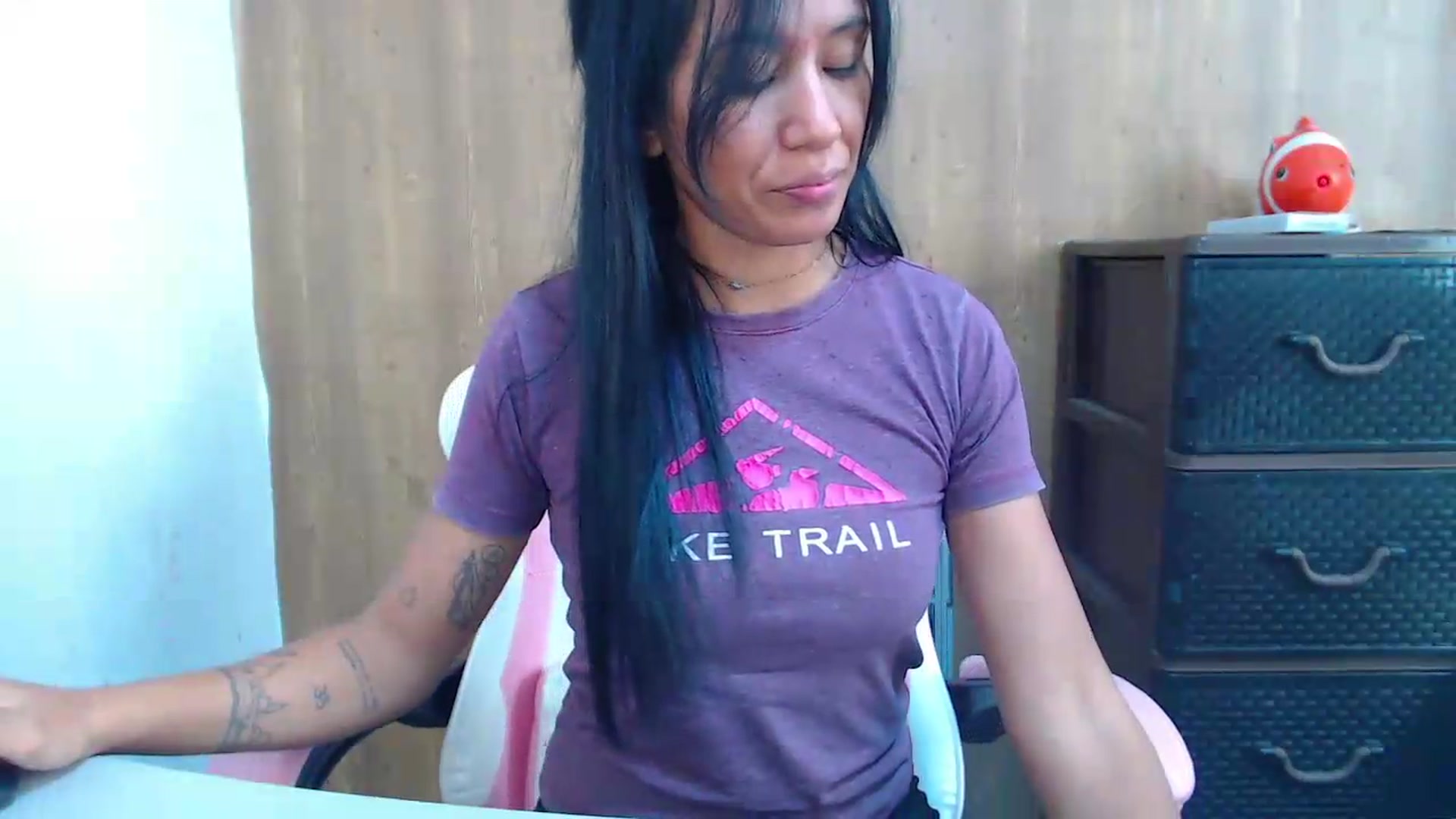 Gallery image thumbnail from soniaMars's myfreecams stream on, 06/21/2026, 17:19 image 17 of 20