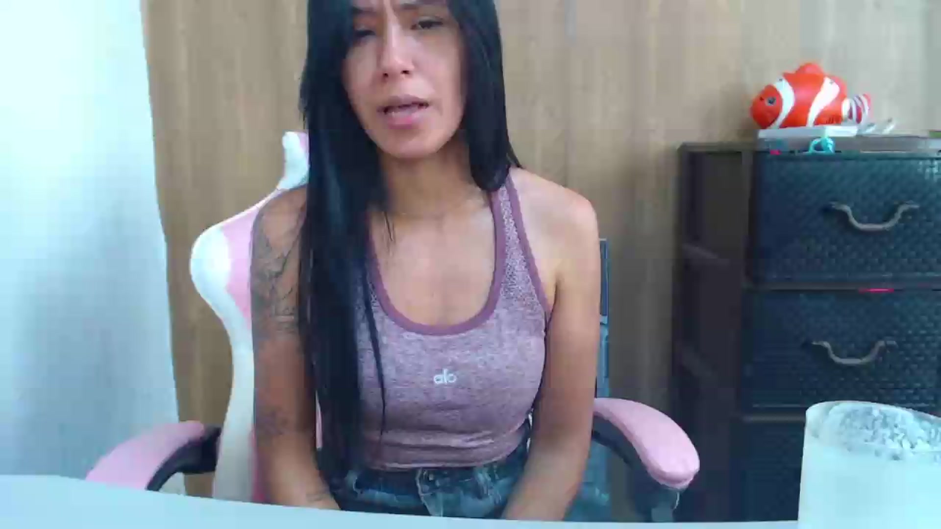 Gallery image thumbnail from soniaMars's myfreecams stream on, 06/24/2026, 15:54 image 16 of 20