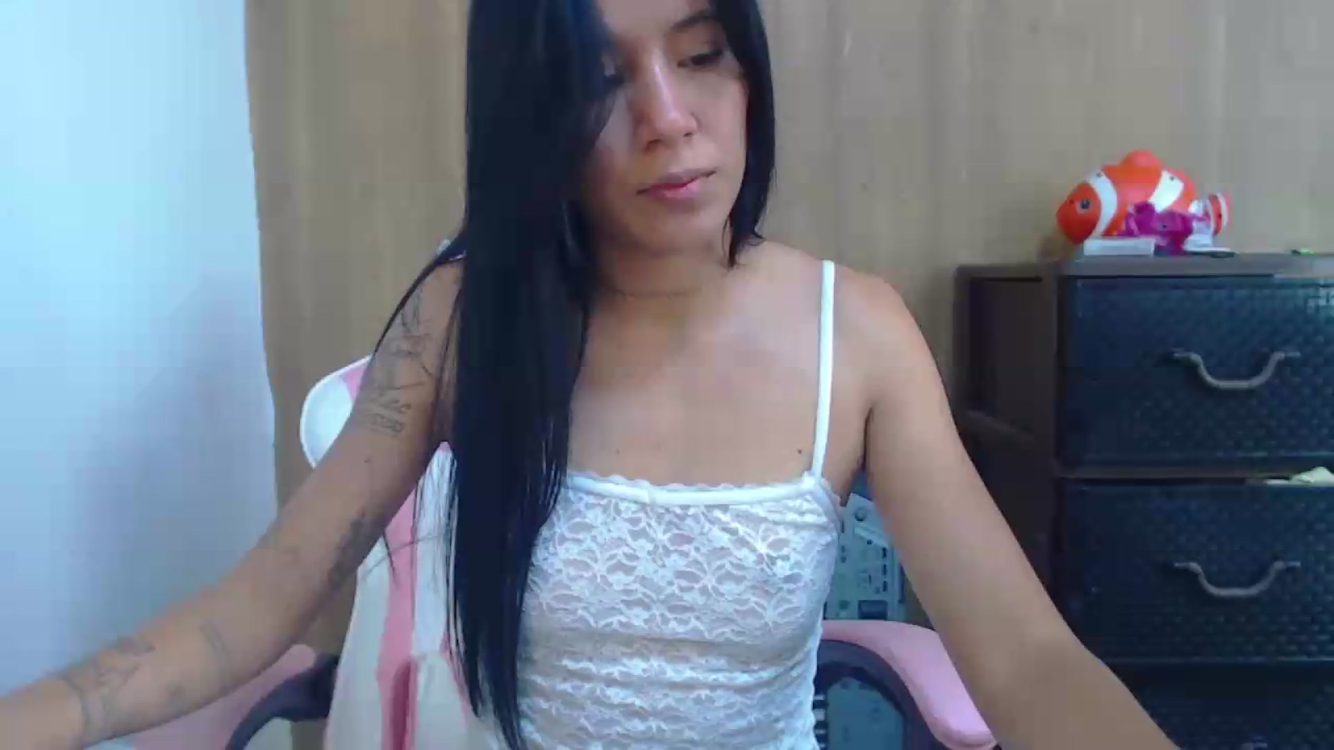 Gallery image thumbnail from soniaMars's myfreecams stream on, 07/01/2026, 14:30 image 2 of 20