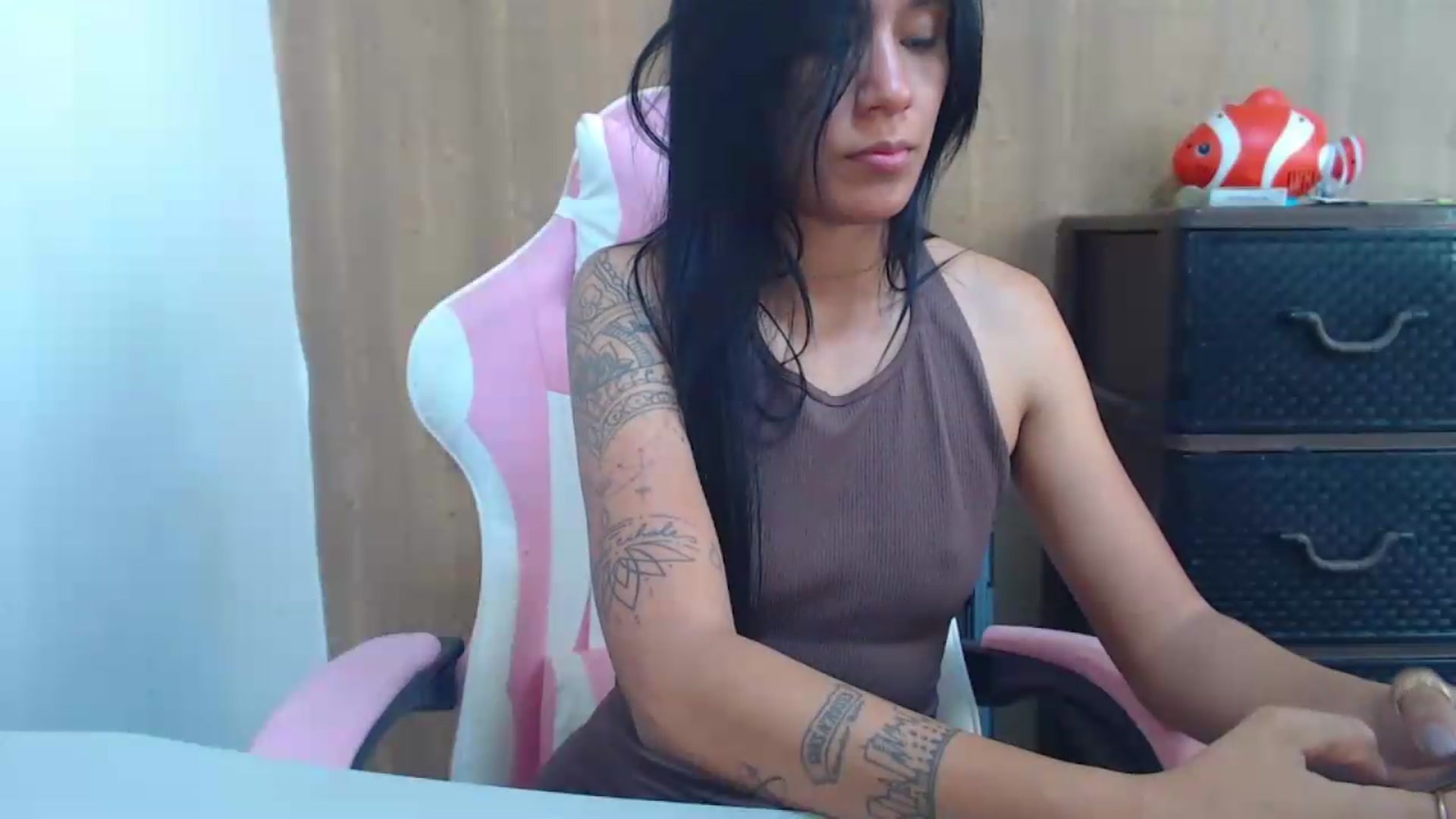 Gallery image thumbnail from soniaMars's myfreecams stream on, 07/03/2026, 16:11 image 14 of 20