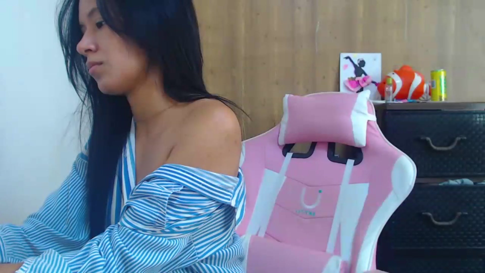 Gallery image thumbnail from soniaMars's myfreecams stream on, 07/11/2026, 15:45 image 13 of 20